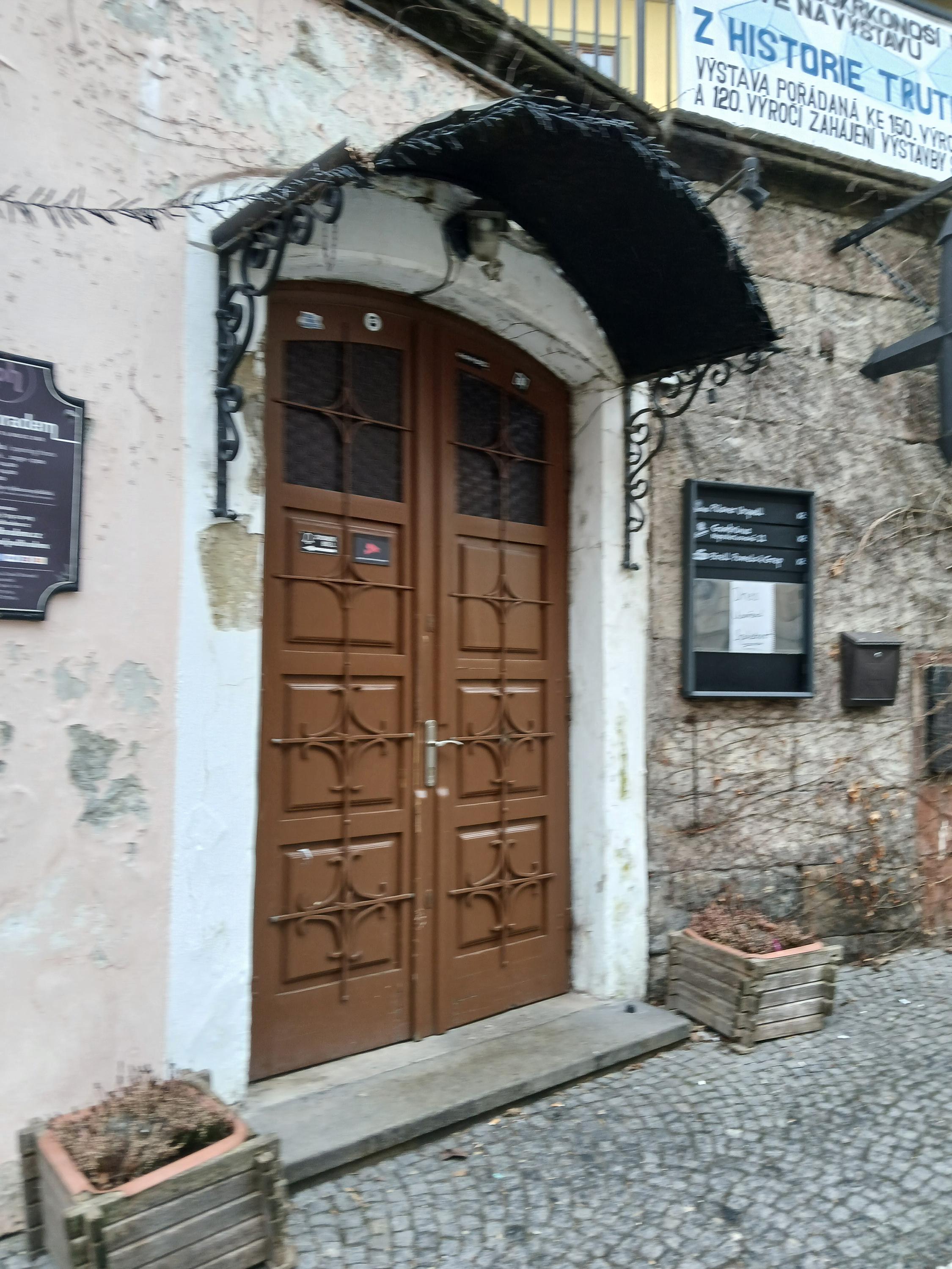 Restaurace a Music bar Pod Hradem foto 3