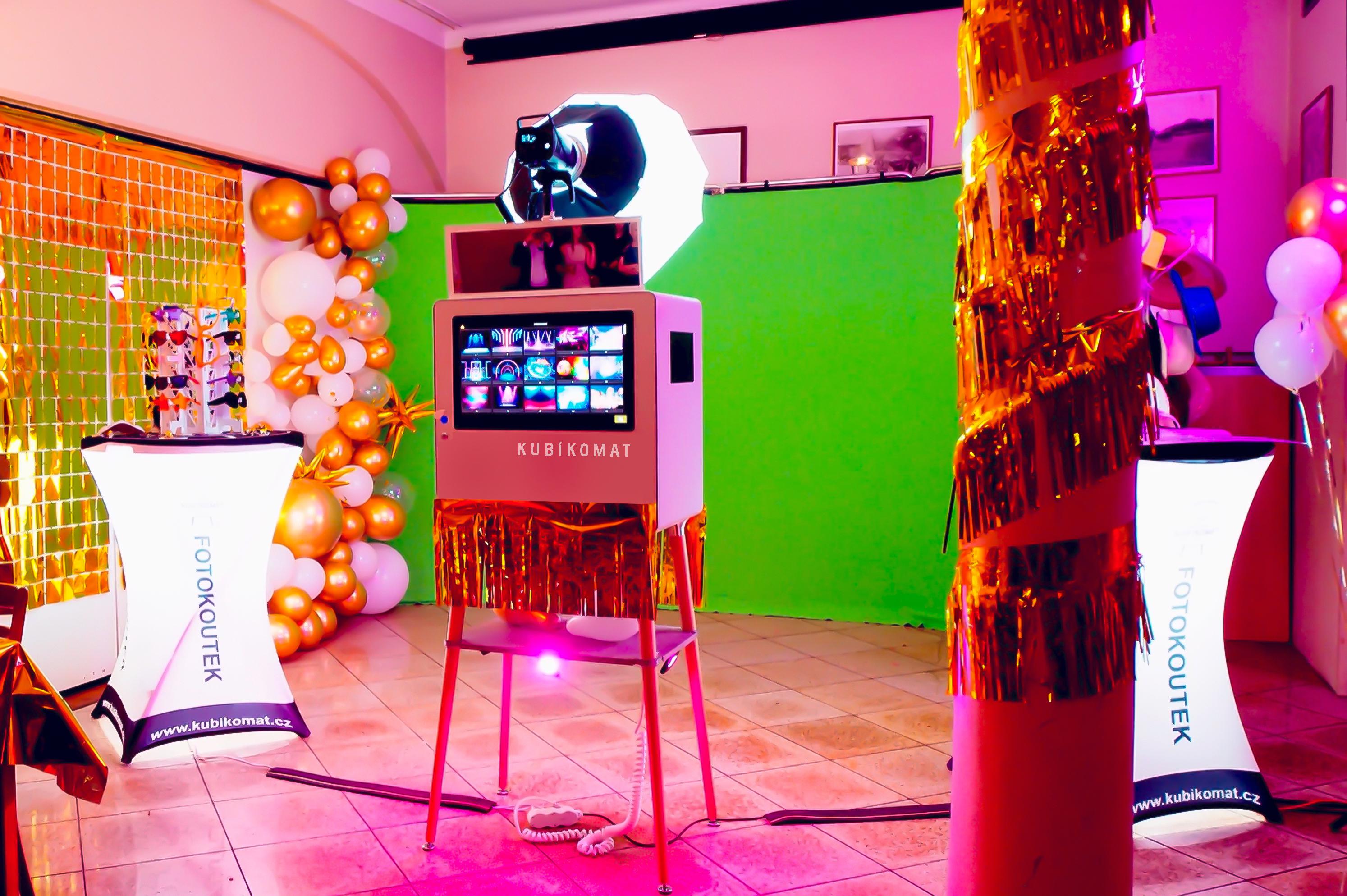 Kubíkomat - zábavný fotokoutek