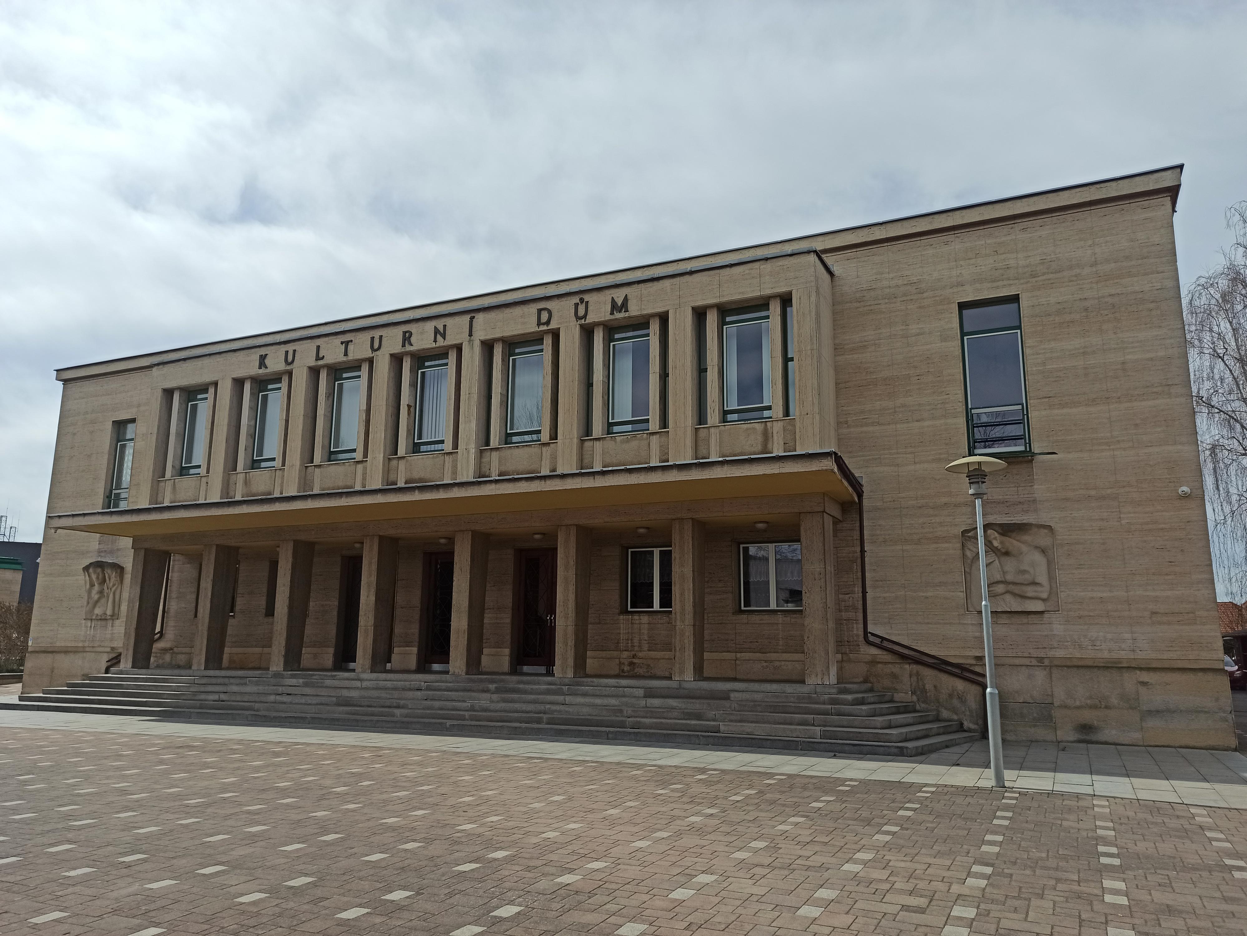 Kulturní dům města Holic - Galerie foto 4