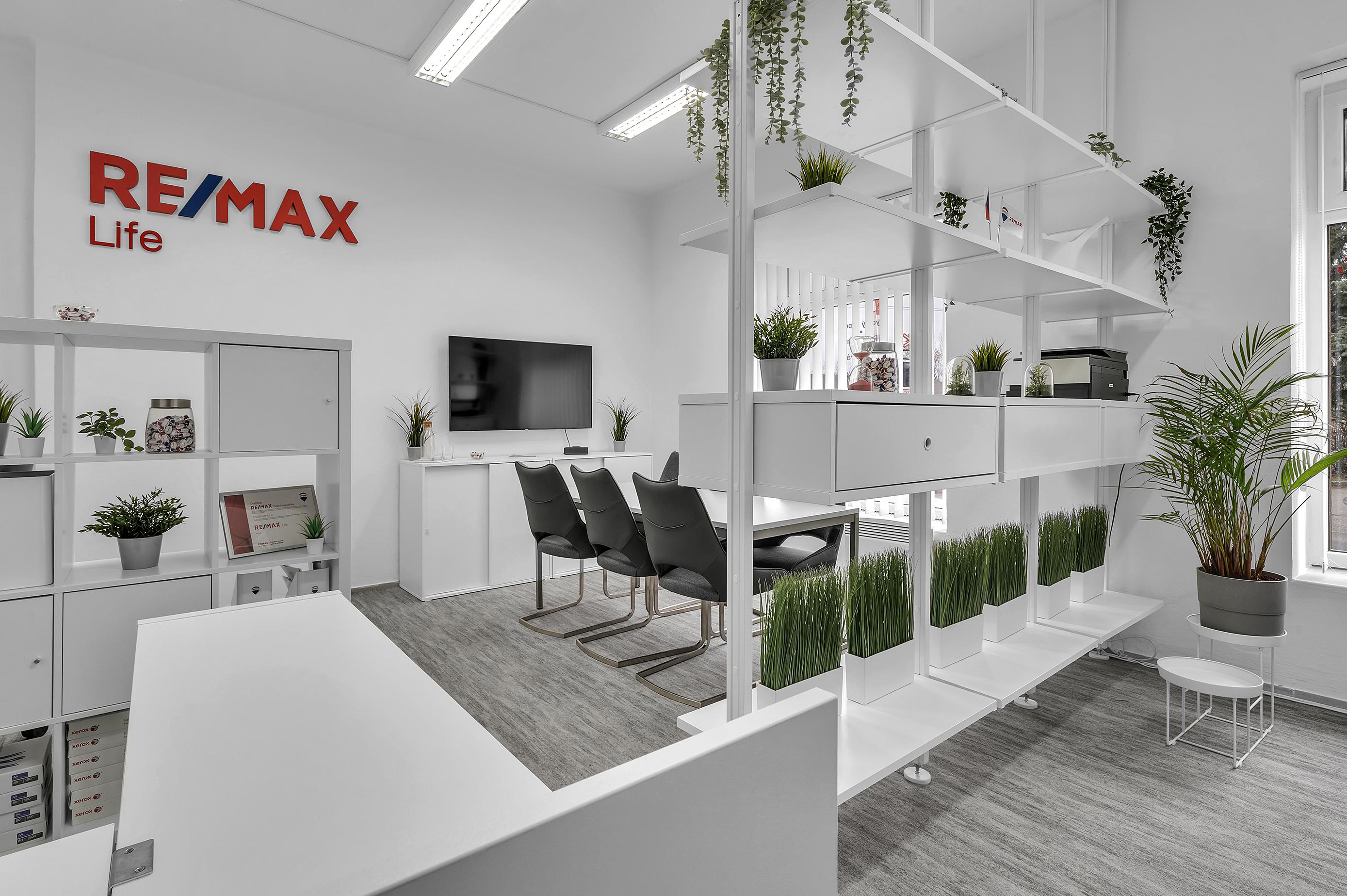 RE/MAX Life foto 1