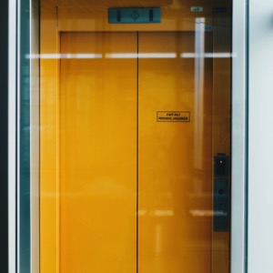 Prodej výtahů a eskalátorů