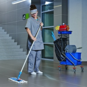 Úklid firem a komerčních prostor