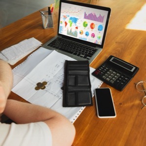 Economic and financial information servers