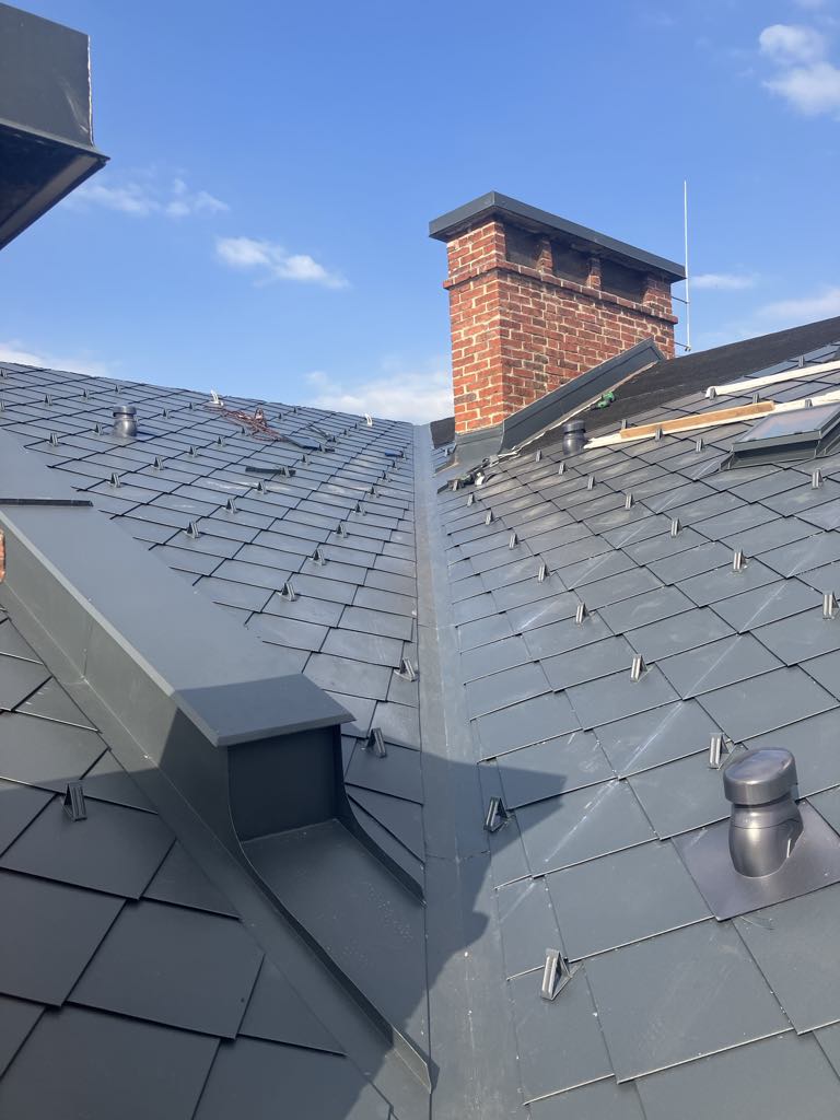 Royal Build. |  Střechy a truhlářství foto 2