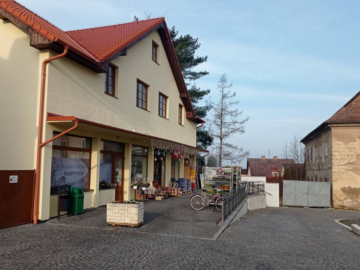 Smíšené zboží Březno