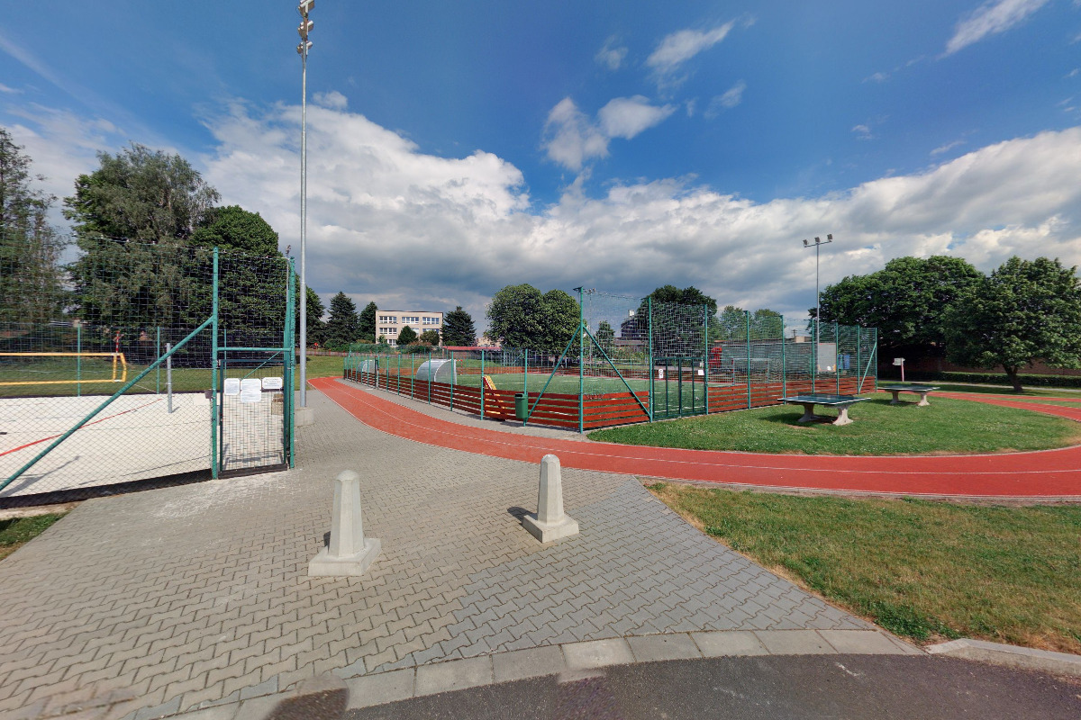 TJ Žichlínek - multifunkční  hřiště foto 2