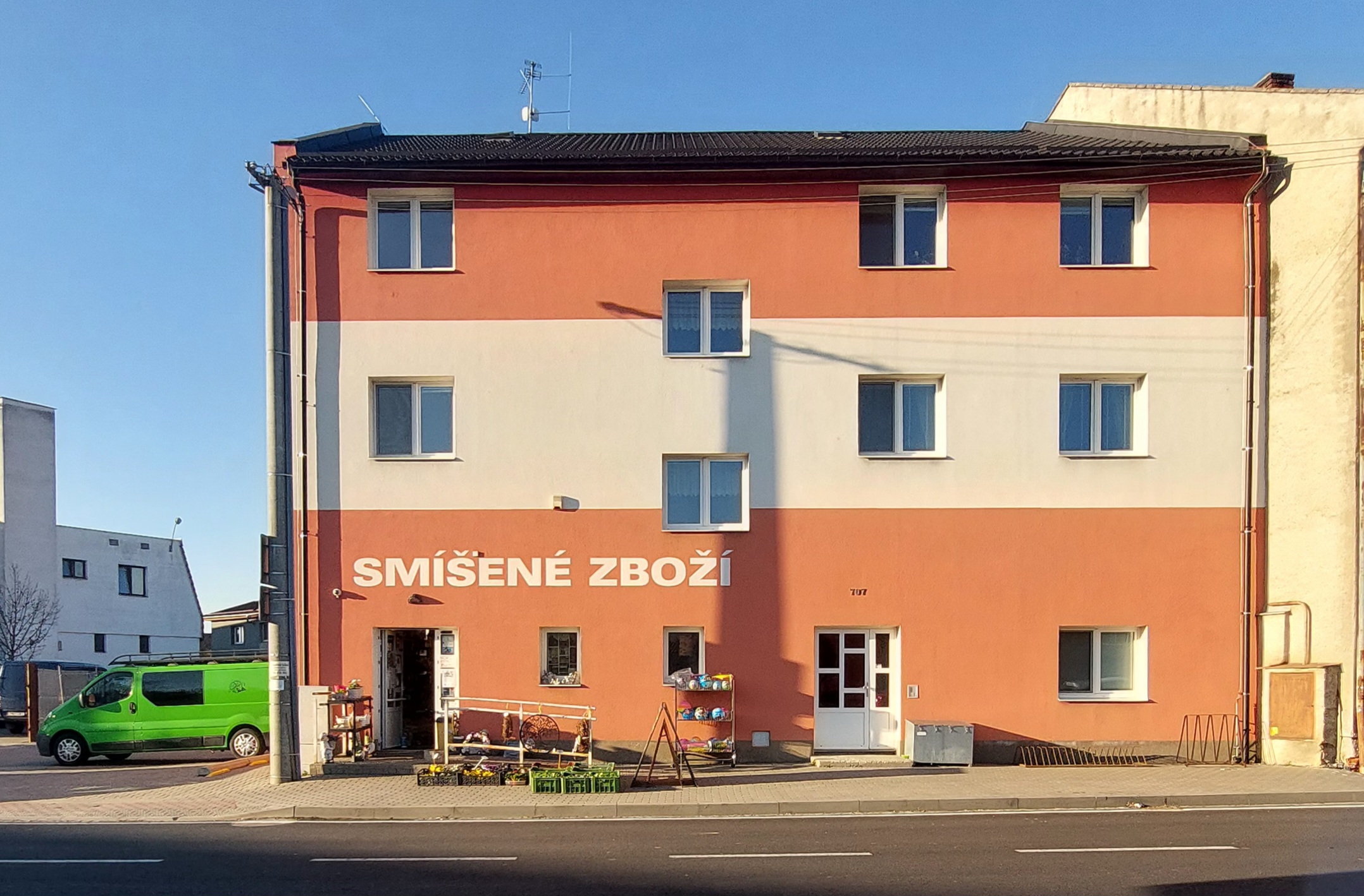 Smíšené zboží Sokolská 707 foto 2