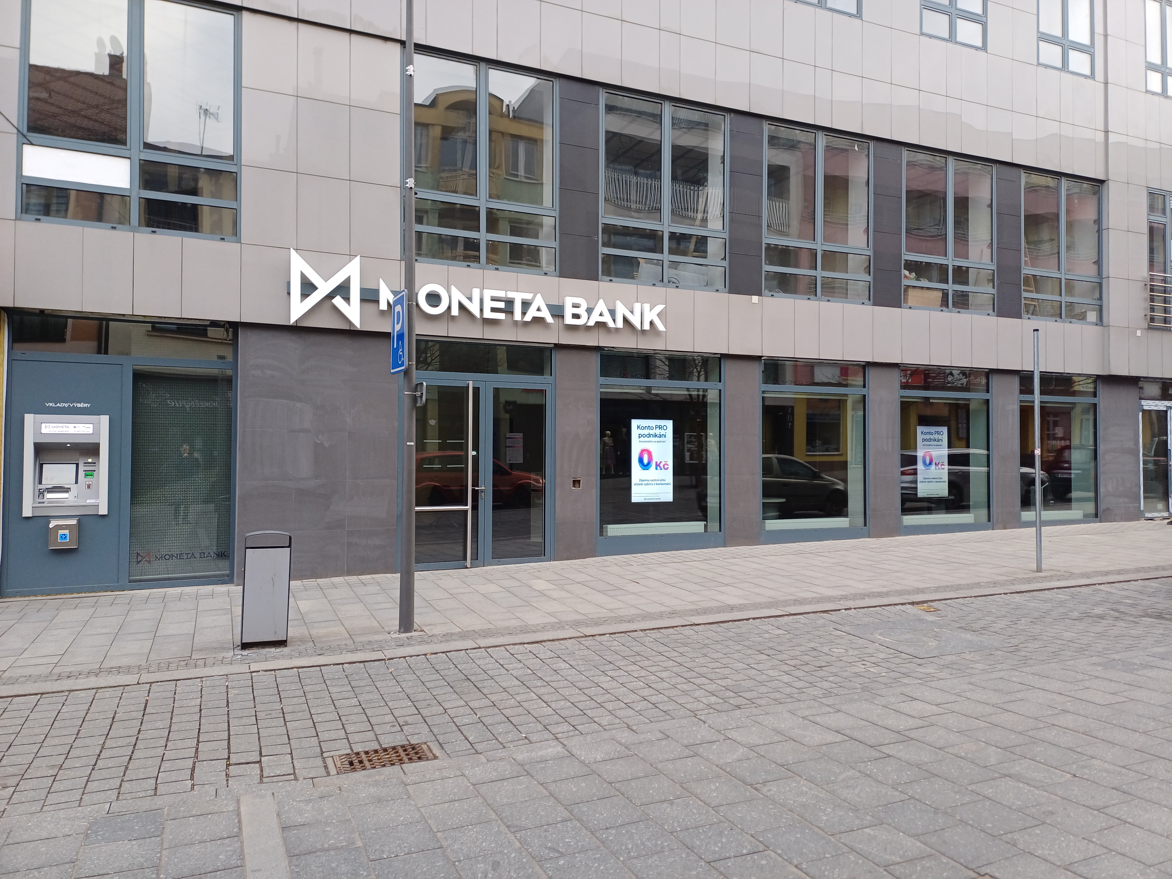 MONETA Money Bank foto 4