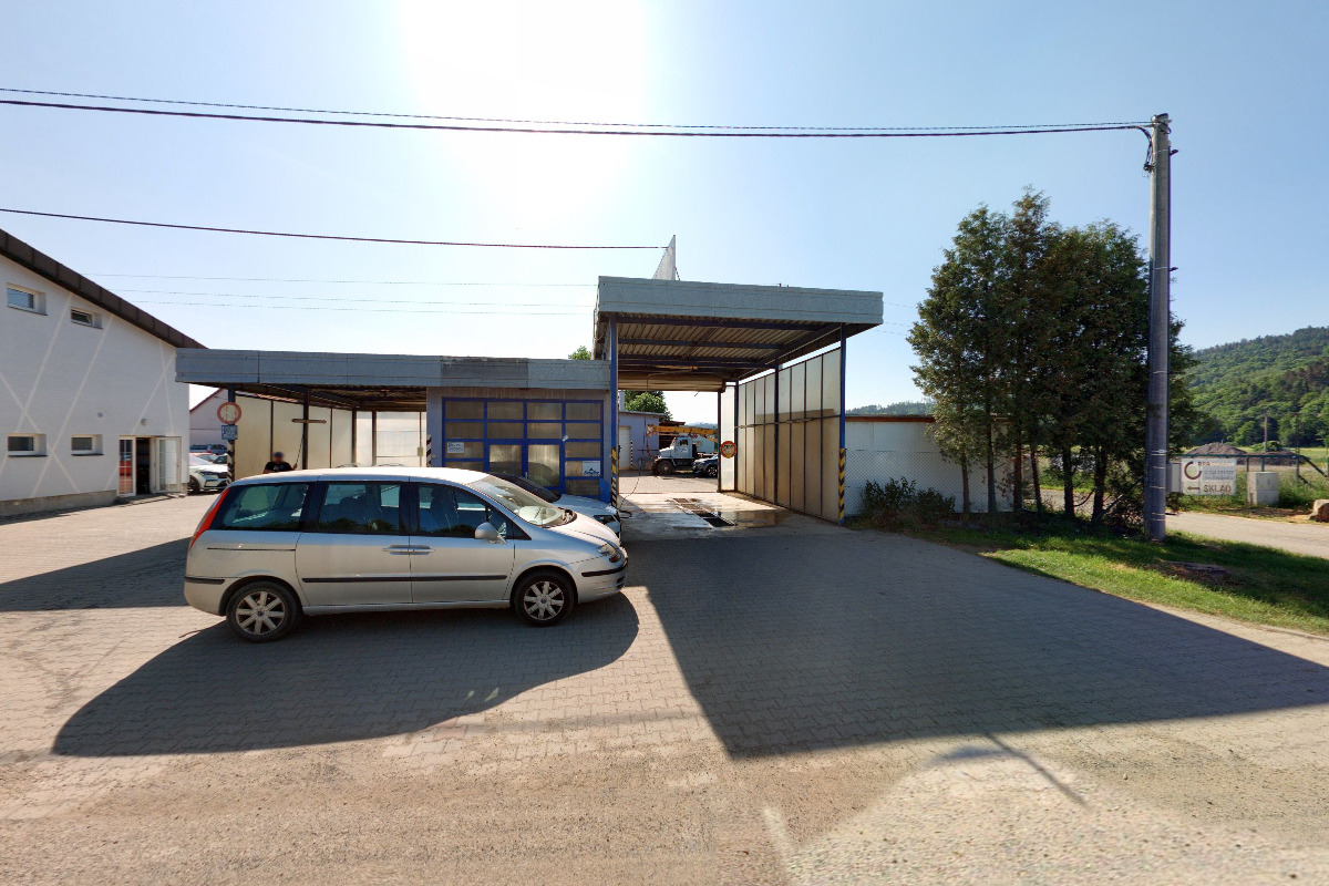 Mézl a Janíček, s.r.o.