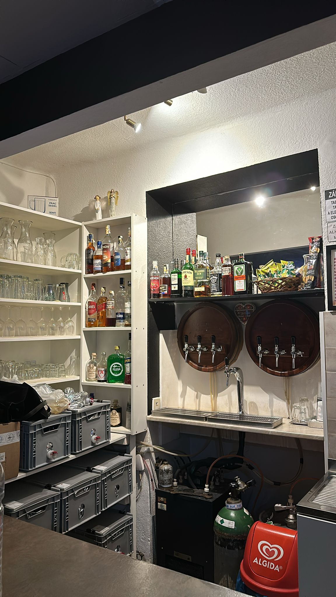 Vinárnička U Mámy foto 3