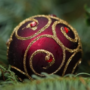 On-line prodej vánočních ozdob a stromků