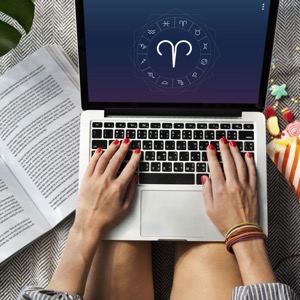 Online tarot reading and fortunetelling