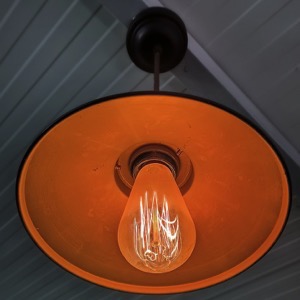 Online sellers of lights and lighting systems