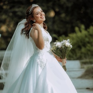 Prodej svatebních šatů a doplňků