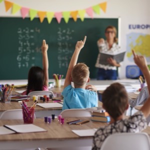 Elementary schools for children with physical and mental disabilities