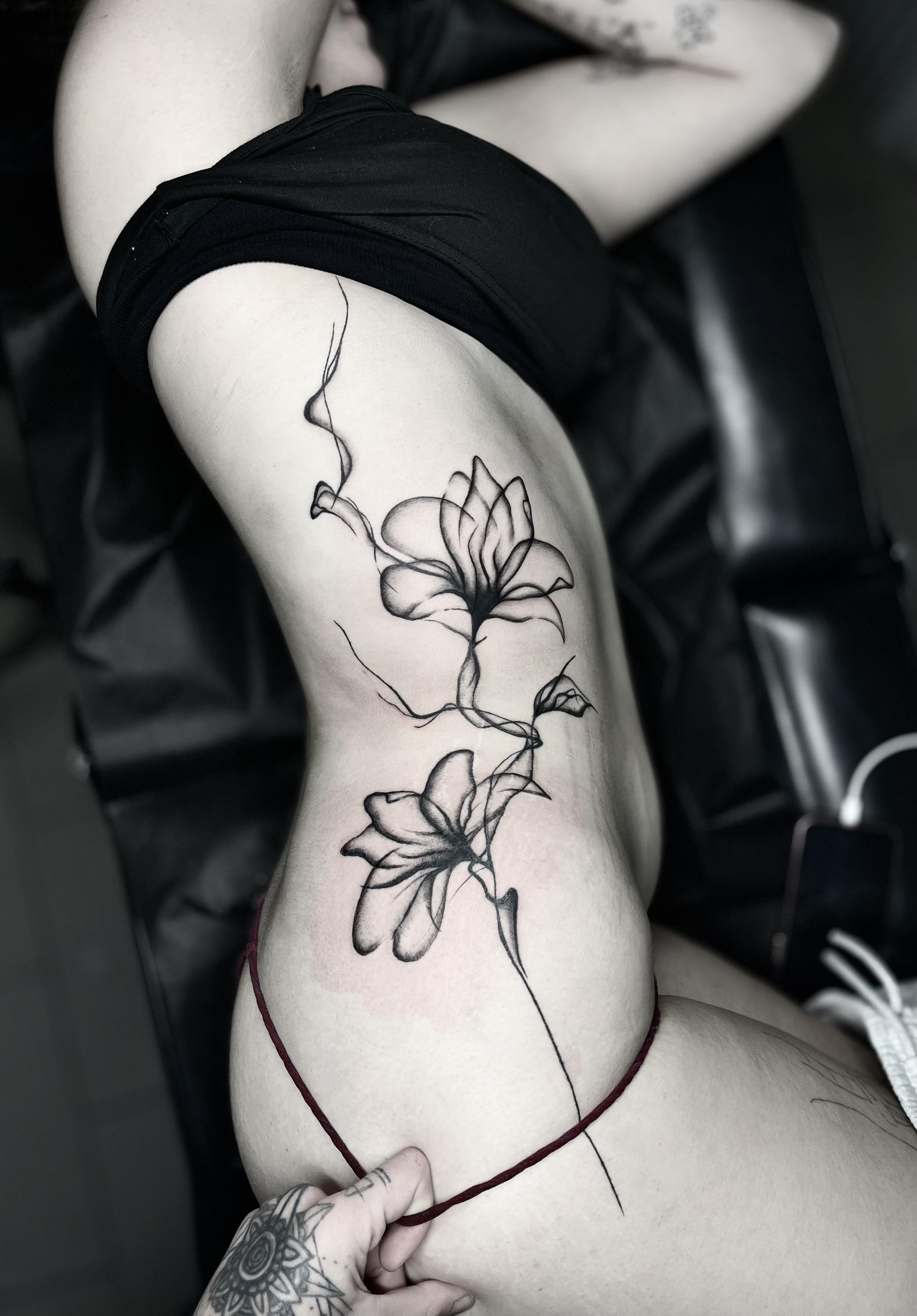 HARRISON TATTOO foto 2