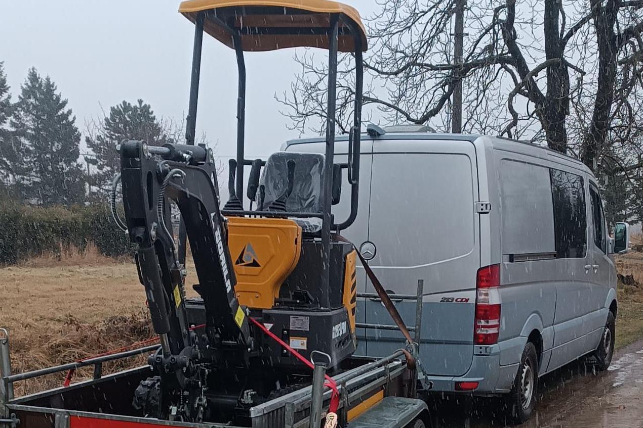 Minibagrmníšek - Miroslav Dvořák