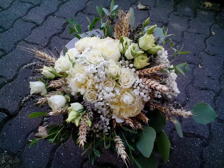 Kytka z nádraží Teplice foto 4