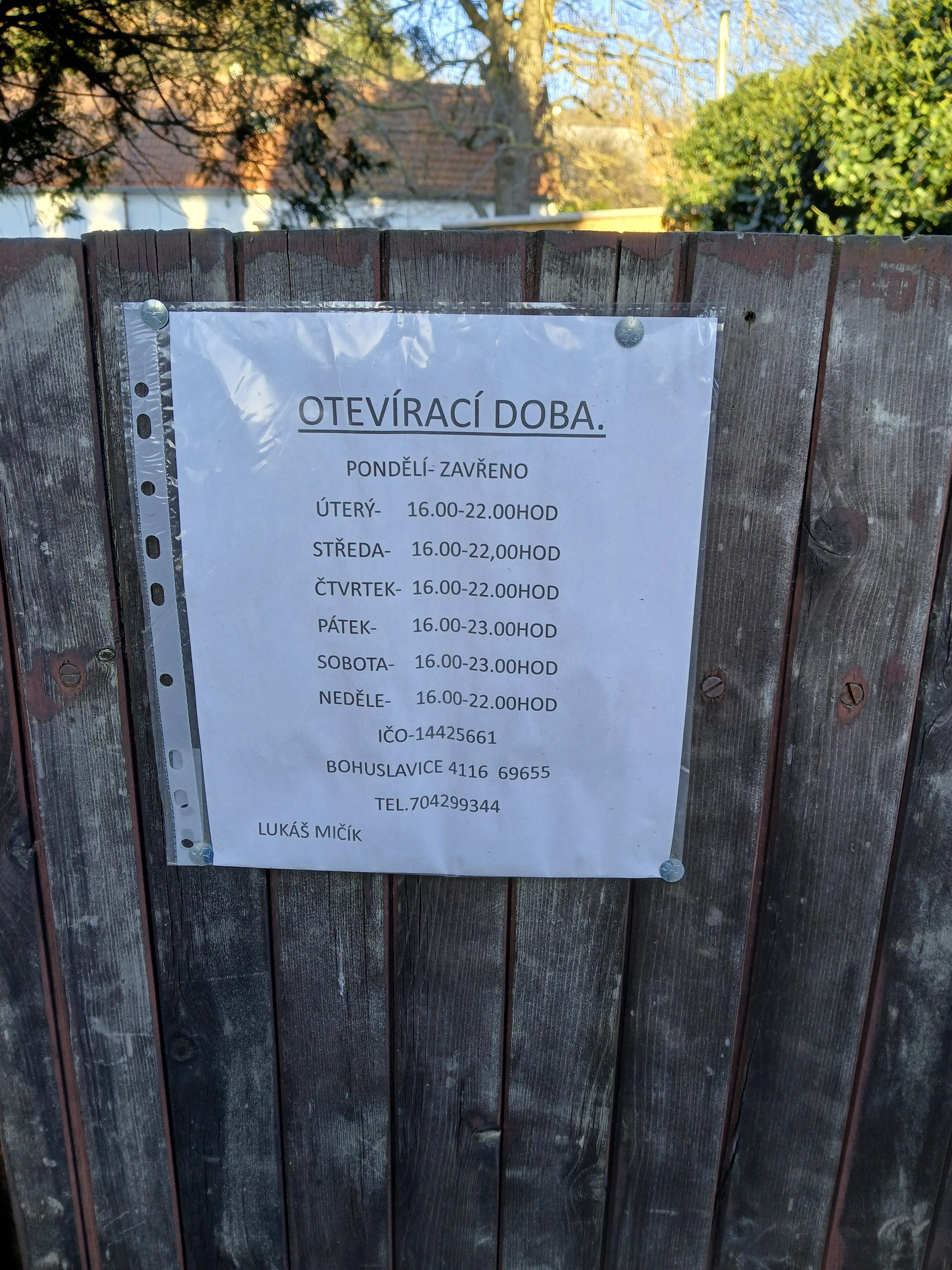 Občerstvení Pod Ořechem foto 3