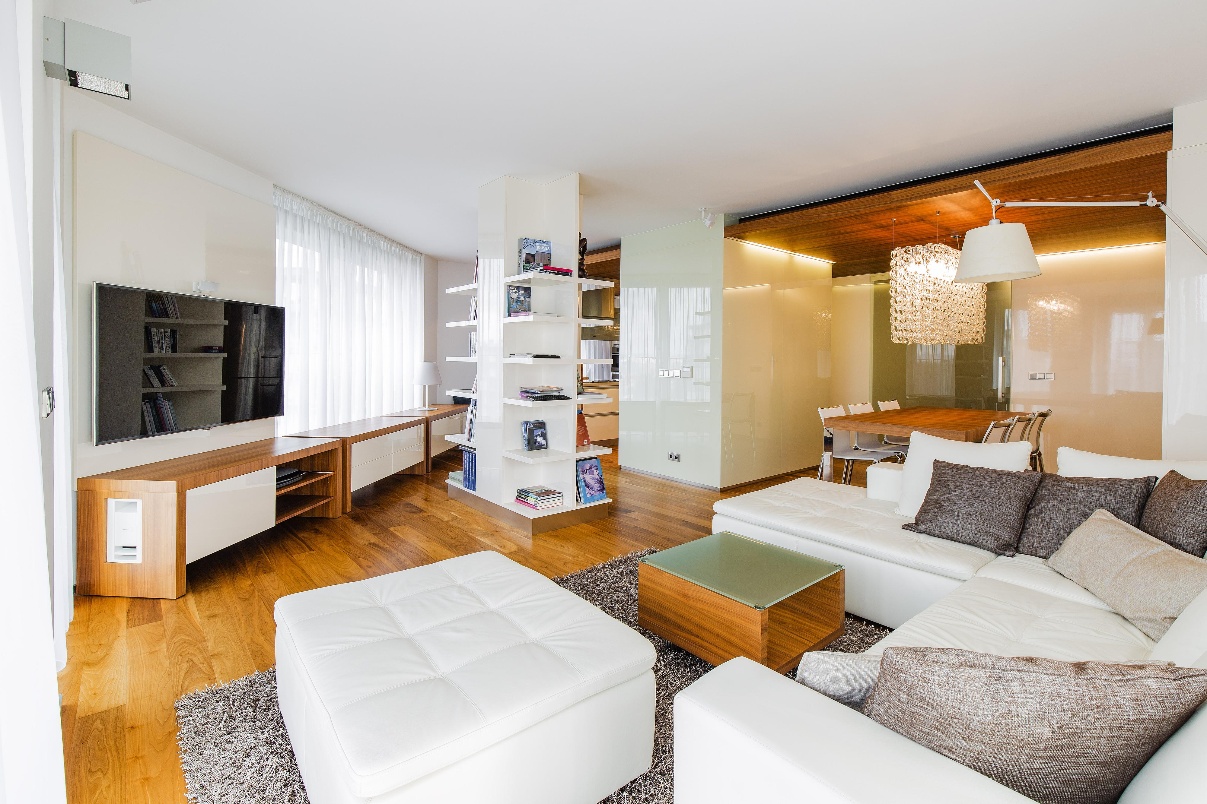 LEXXUS NORTON a.s. foto 2