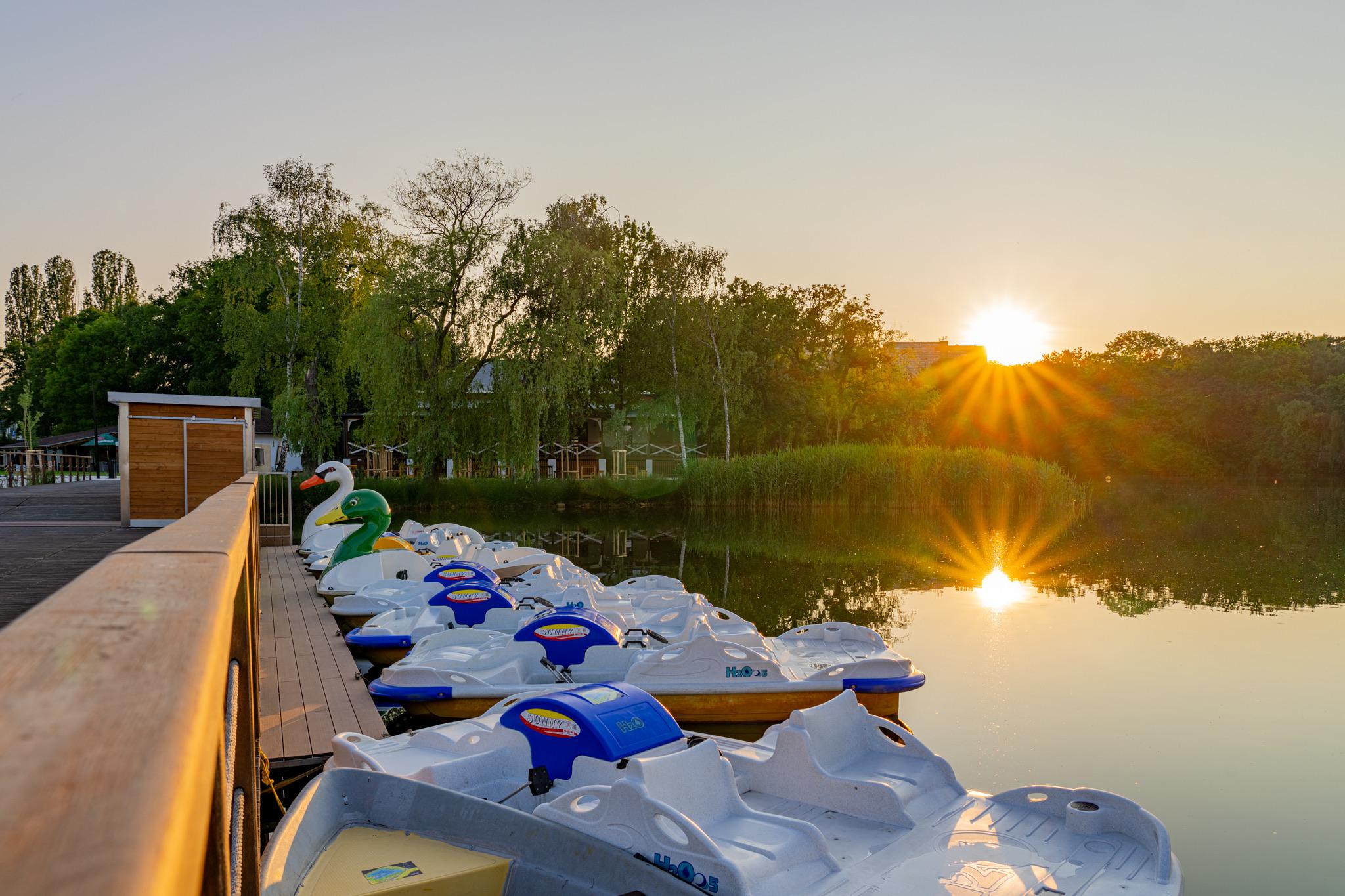 Půjčovna lodiček Kamencové jezero foto 3