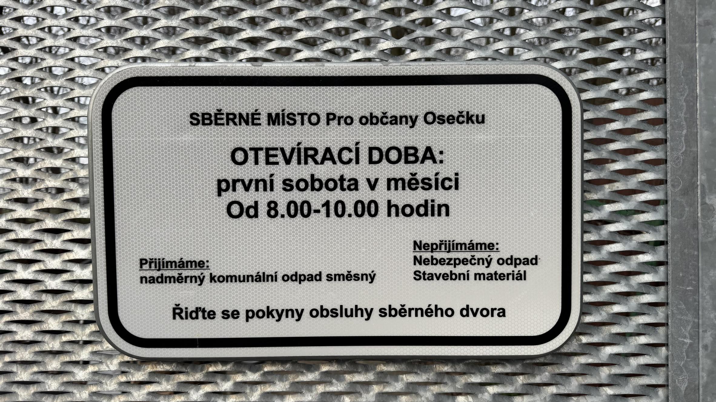Obec Oseček foto 3