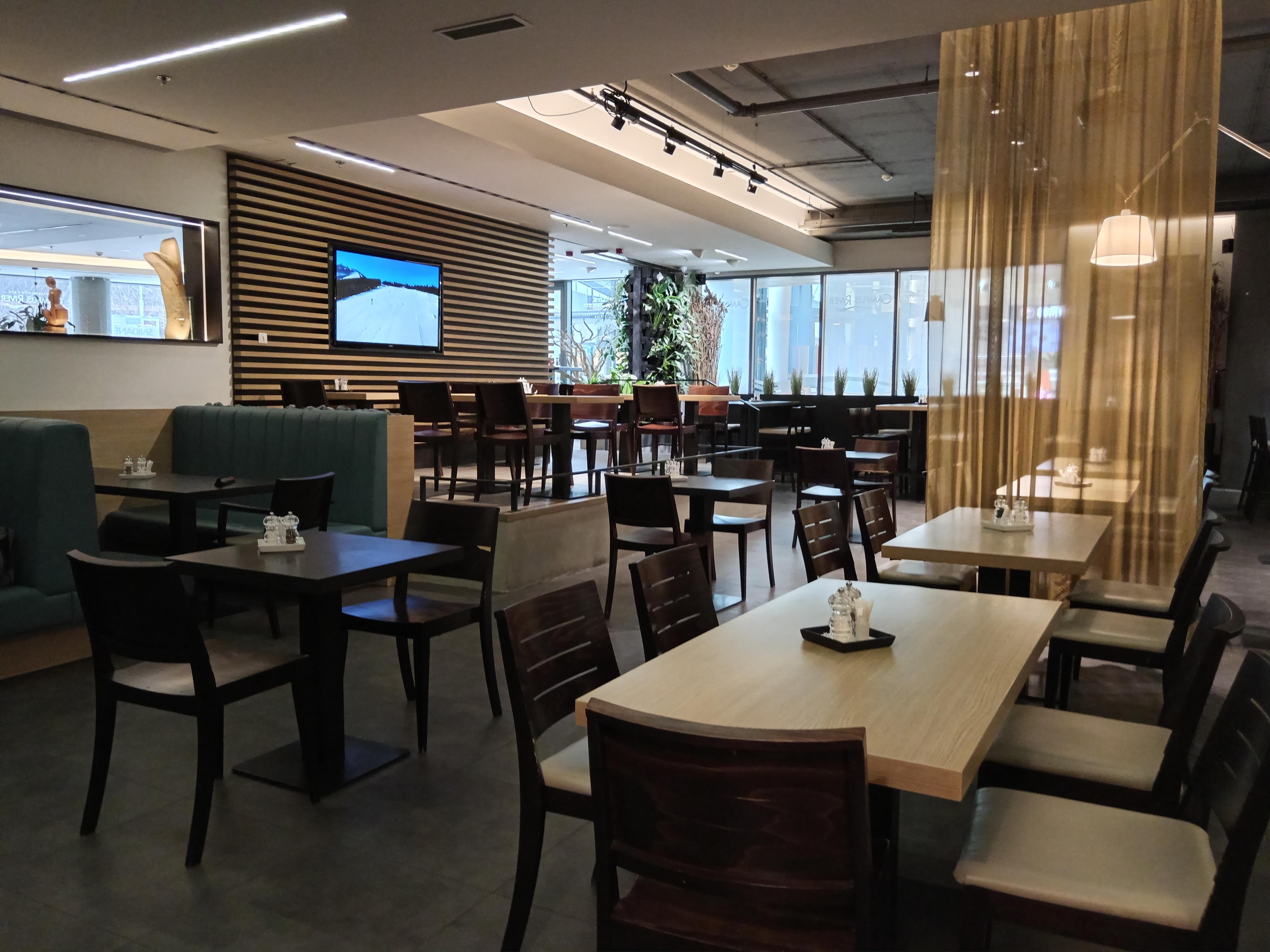 Campus River Restaurant