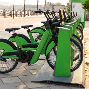 Nabíjecí stanice pro elektrokola a elektroskútry