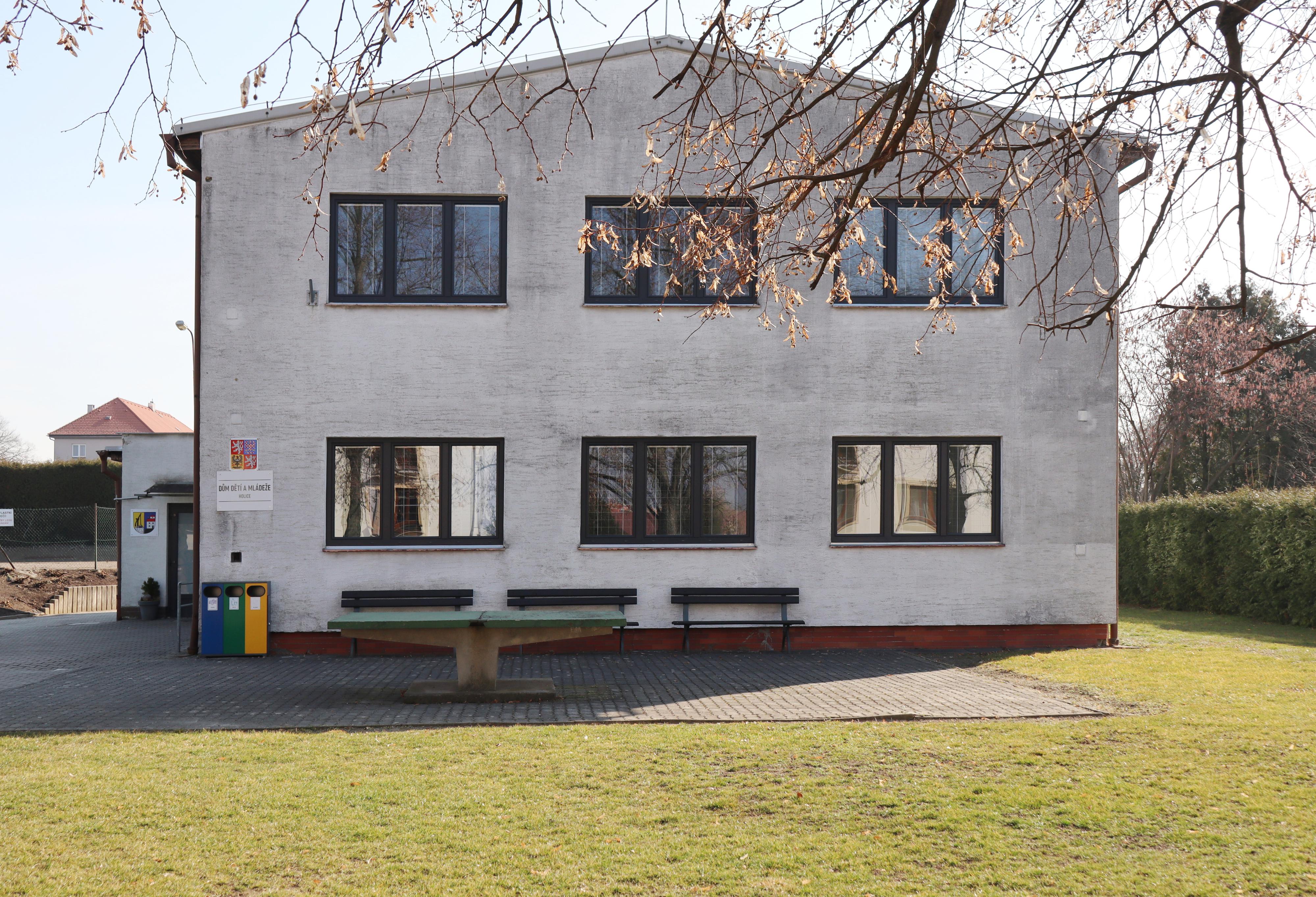 Dům dětí a mládeže Holice