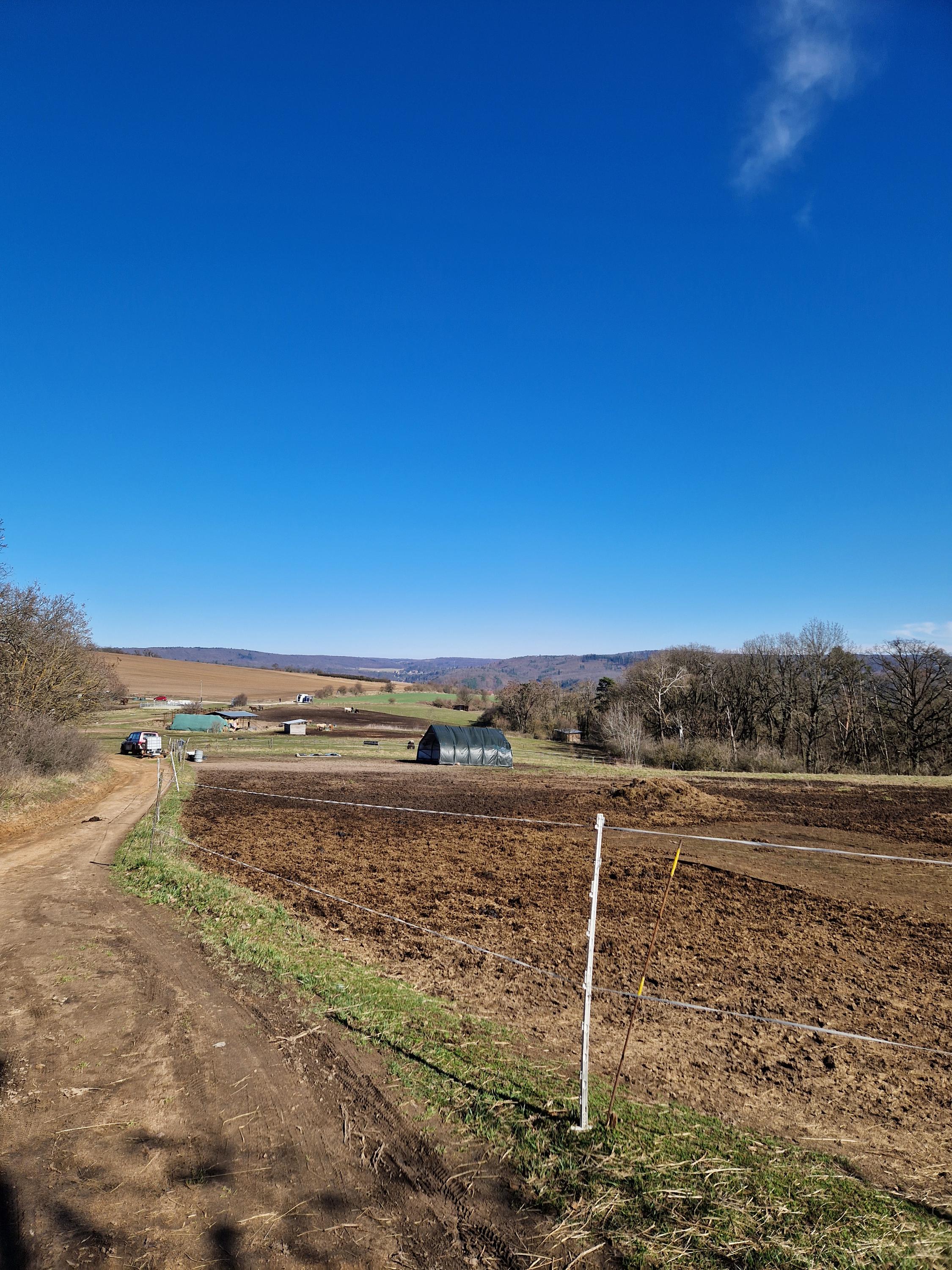 Ranč pod lesem foto 1