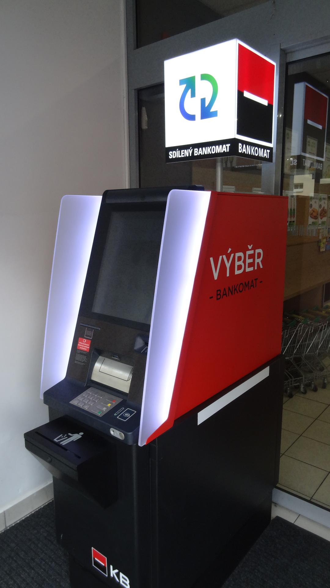 Bankomat Komerční banky foto 3