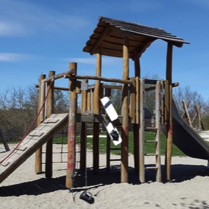 Výroba mobiliářů