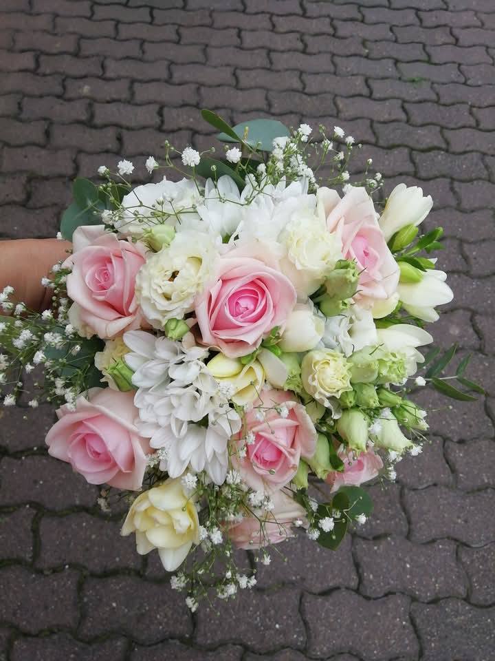 Kytka z nádraží Teplice foto 3