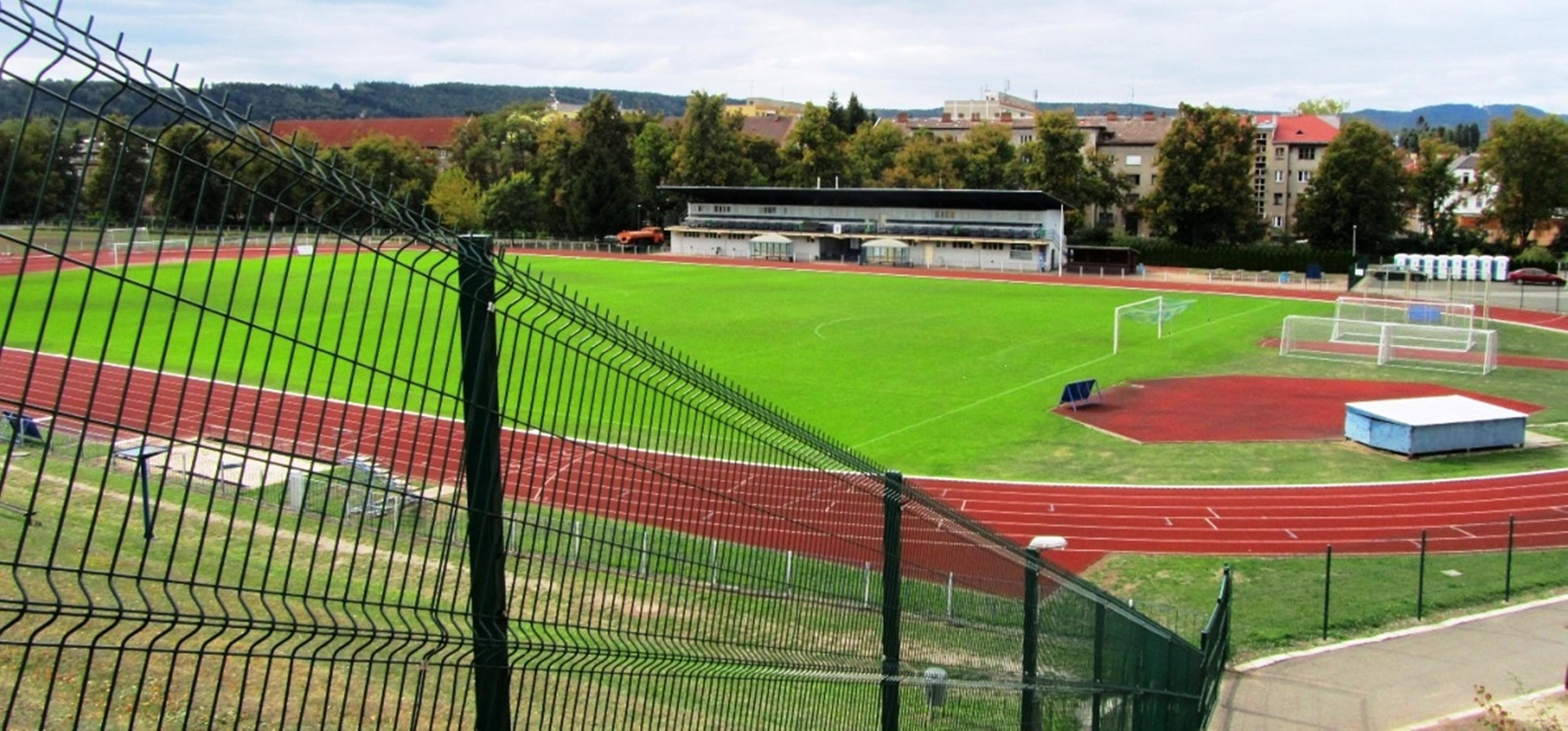 Letní stadion Dvůr Králové nad Labem foto 4