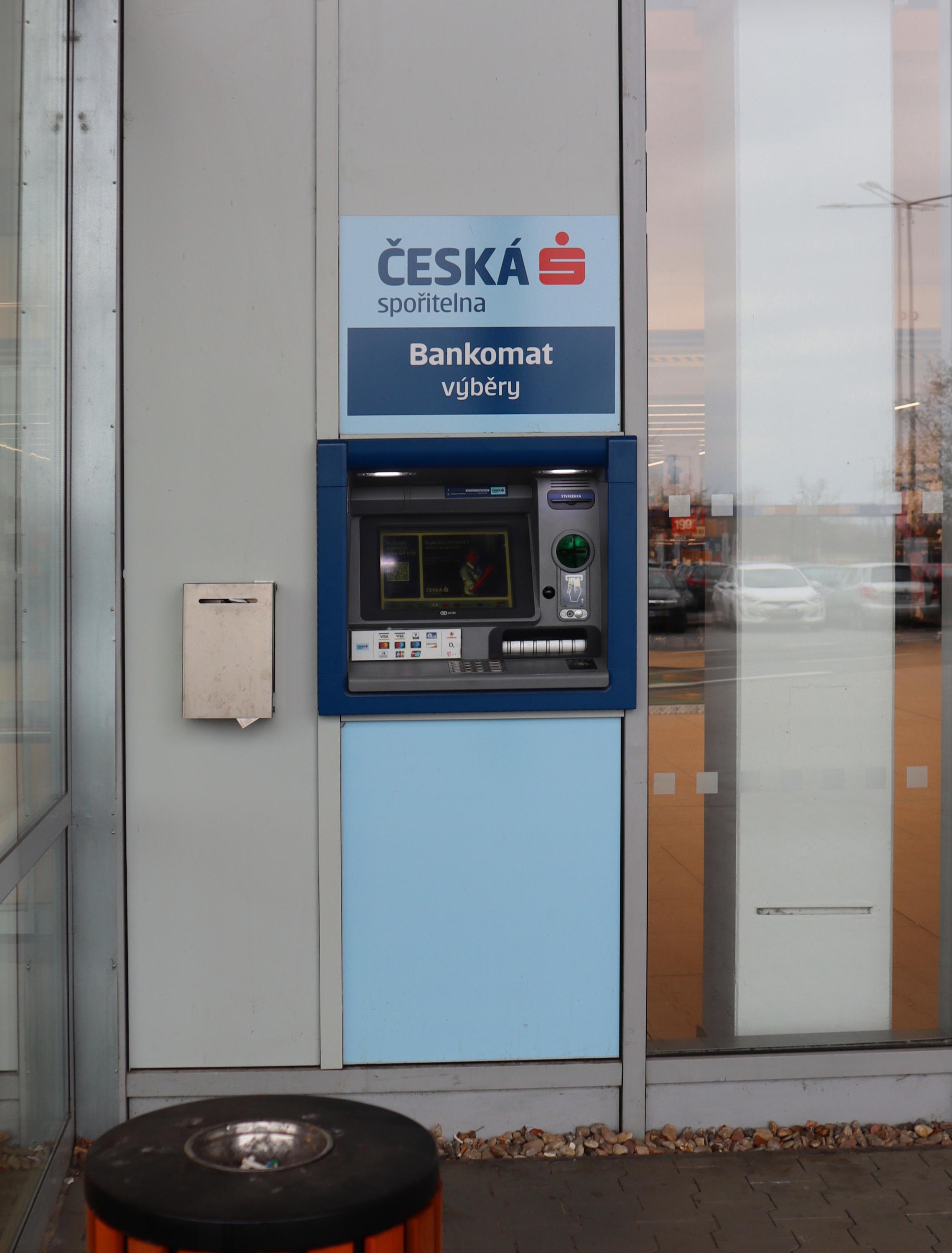 Bankomat České spořitelny foto 2