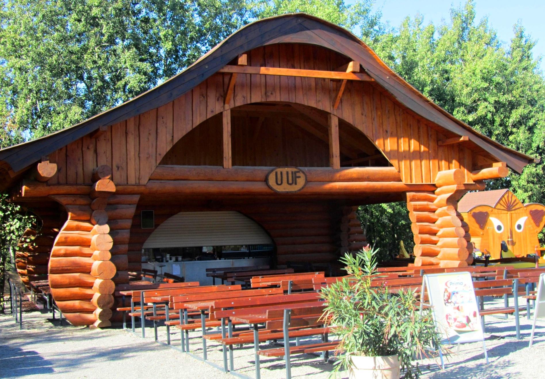 Srubový kiosek U UF foto 3