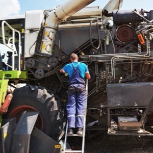 Servisy zemědělské techniky