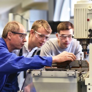 Secondary vocational schools of engineering