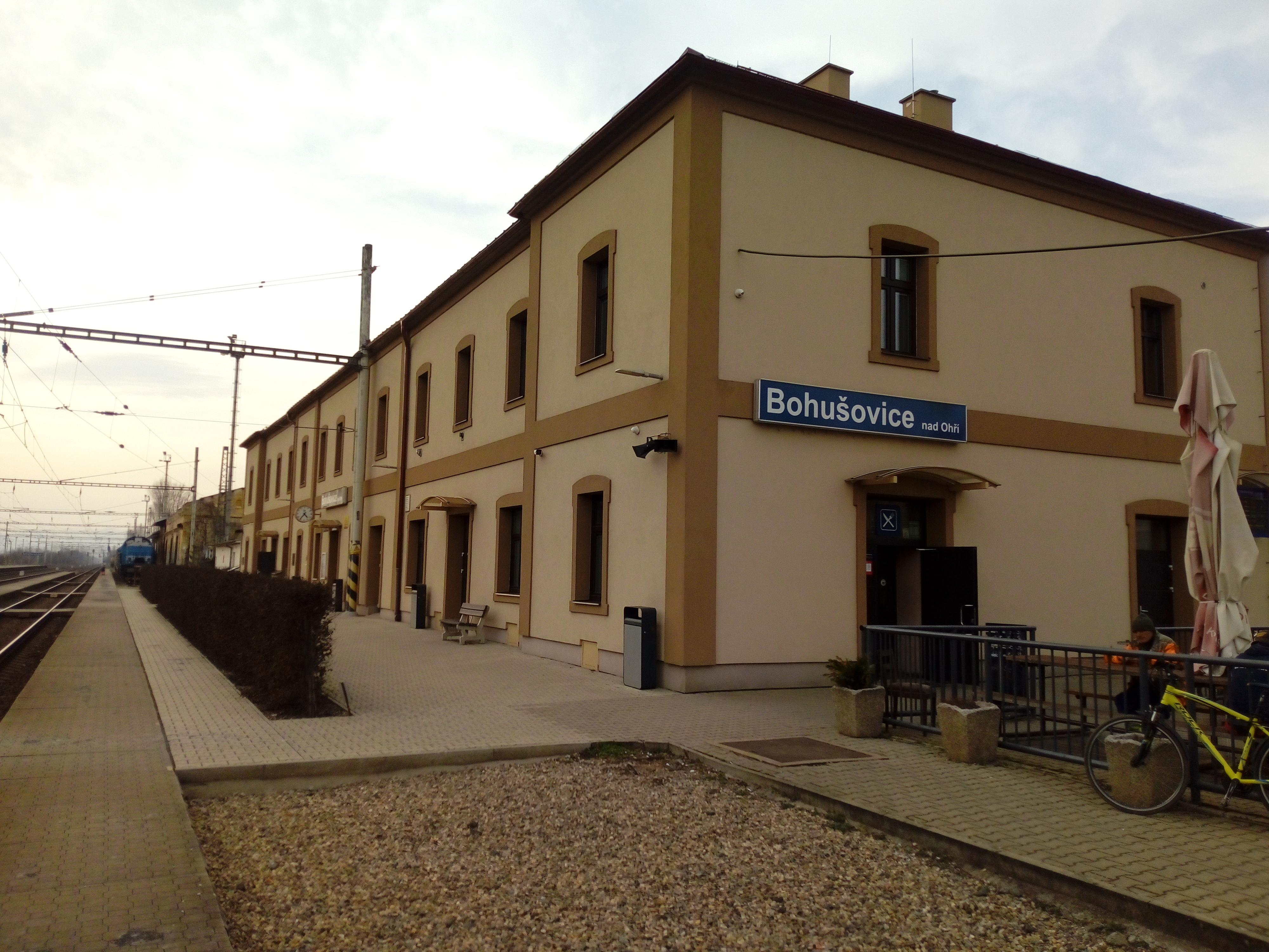 Nádražní restaurace Bohušovice nad Ohří foto 3