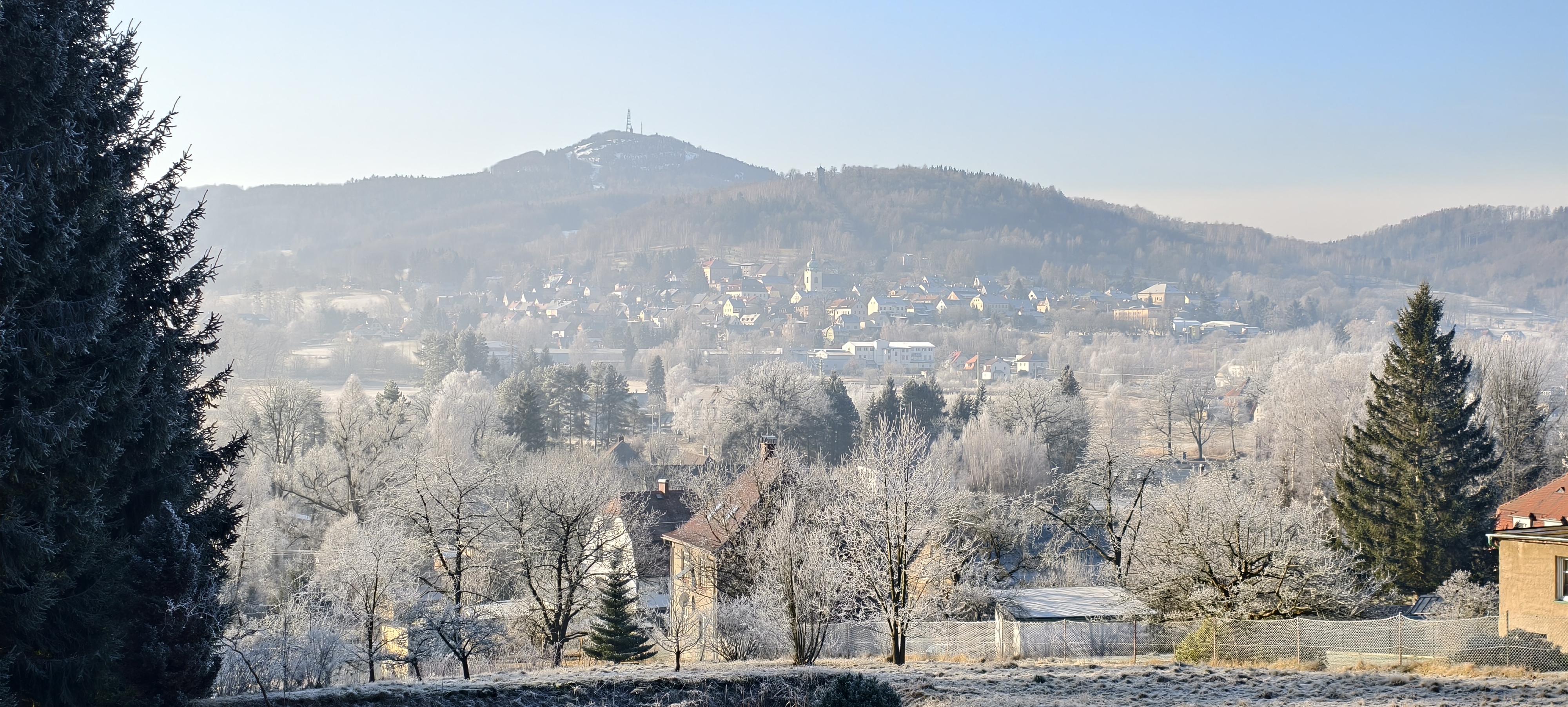 Jiřetín pod Jedlovou - obecní úřad foto 1