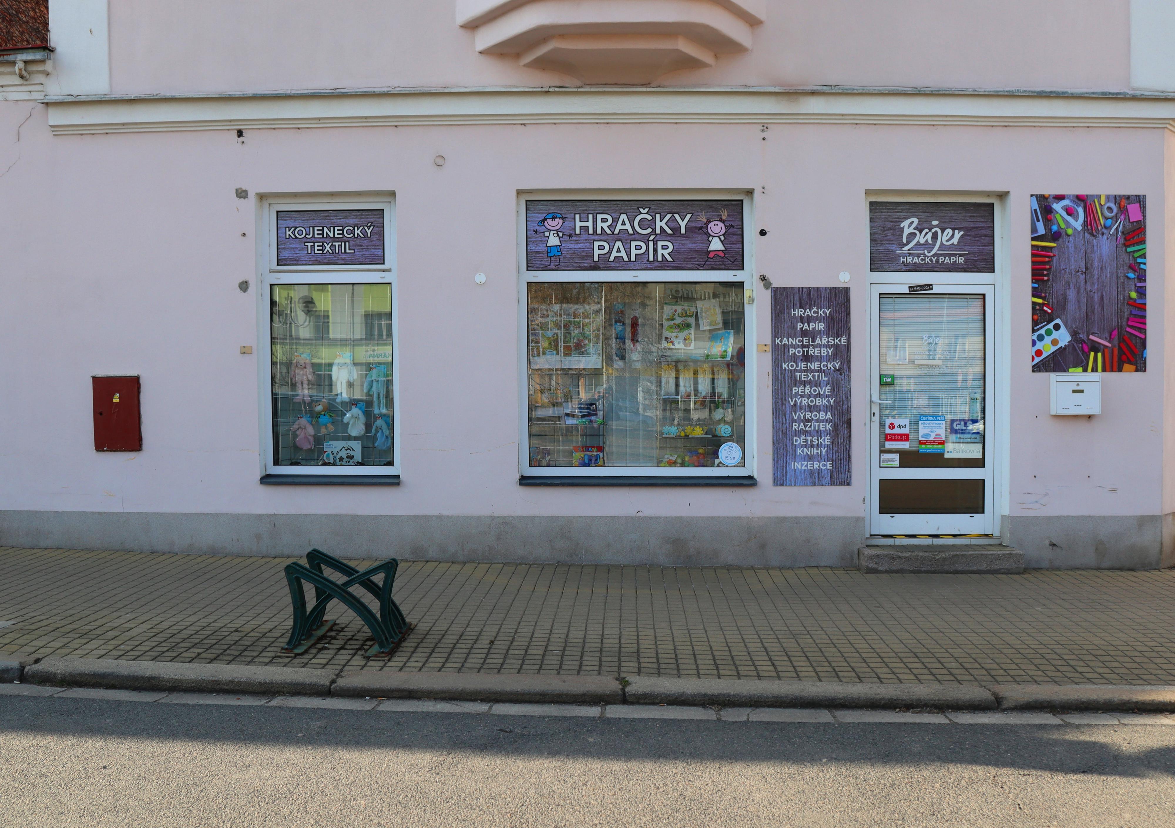 PAPÍR HRAČKY BAJER