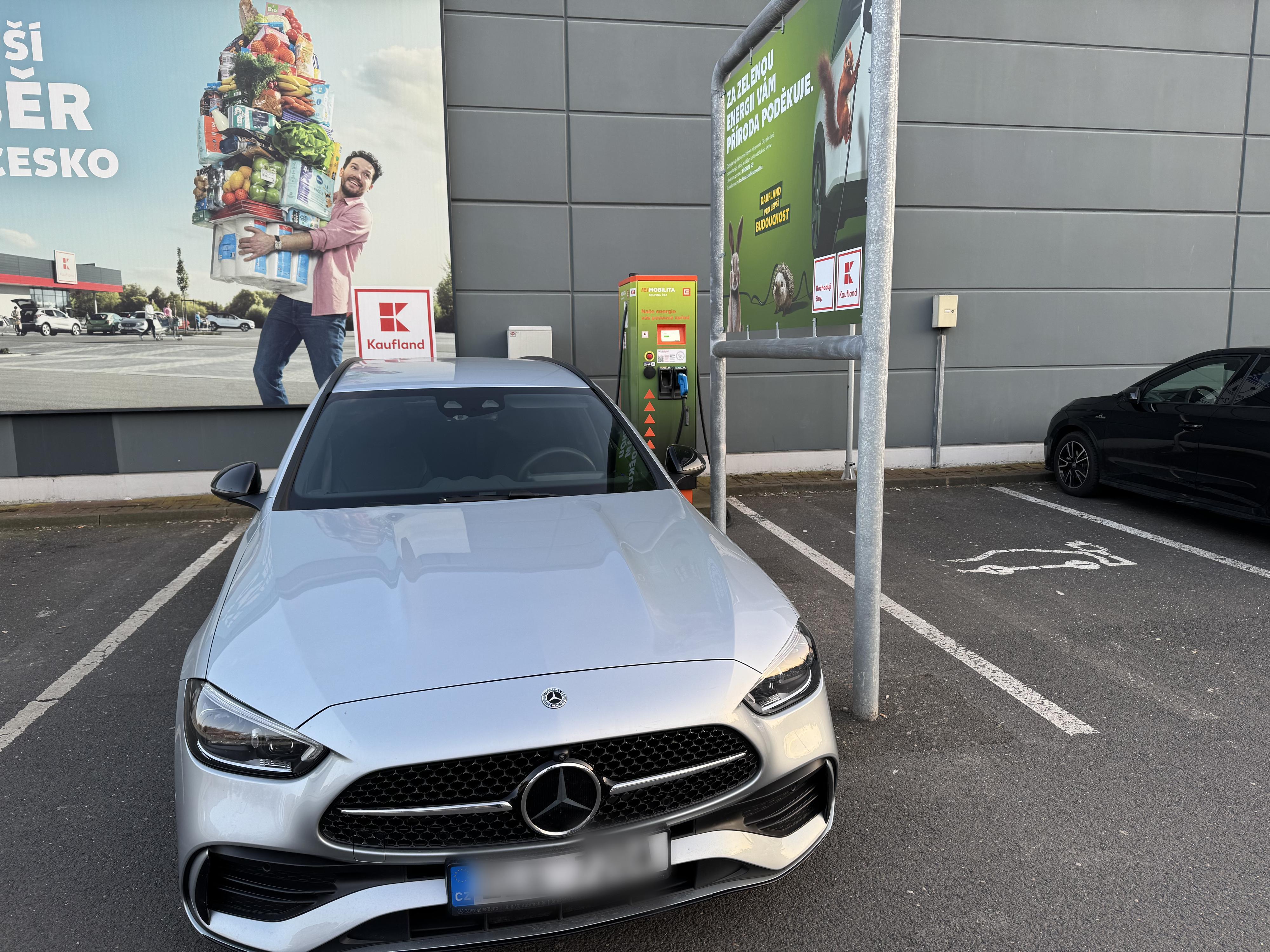 Nabíjecí stanice ČEZ