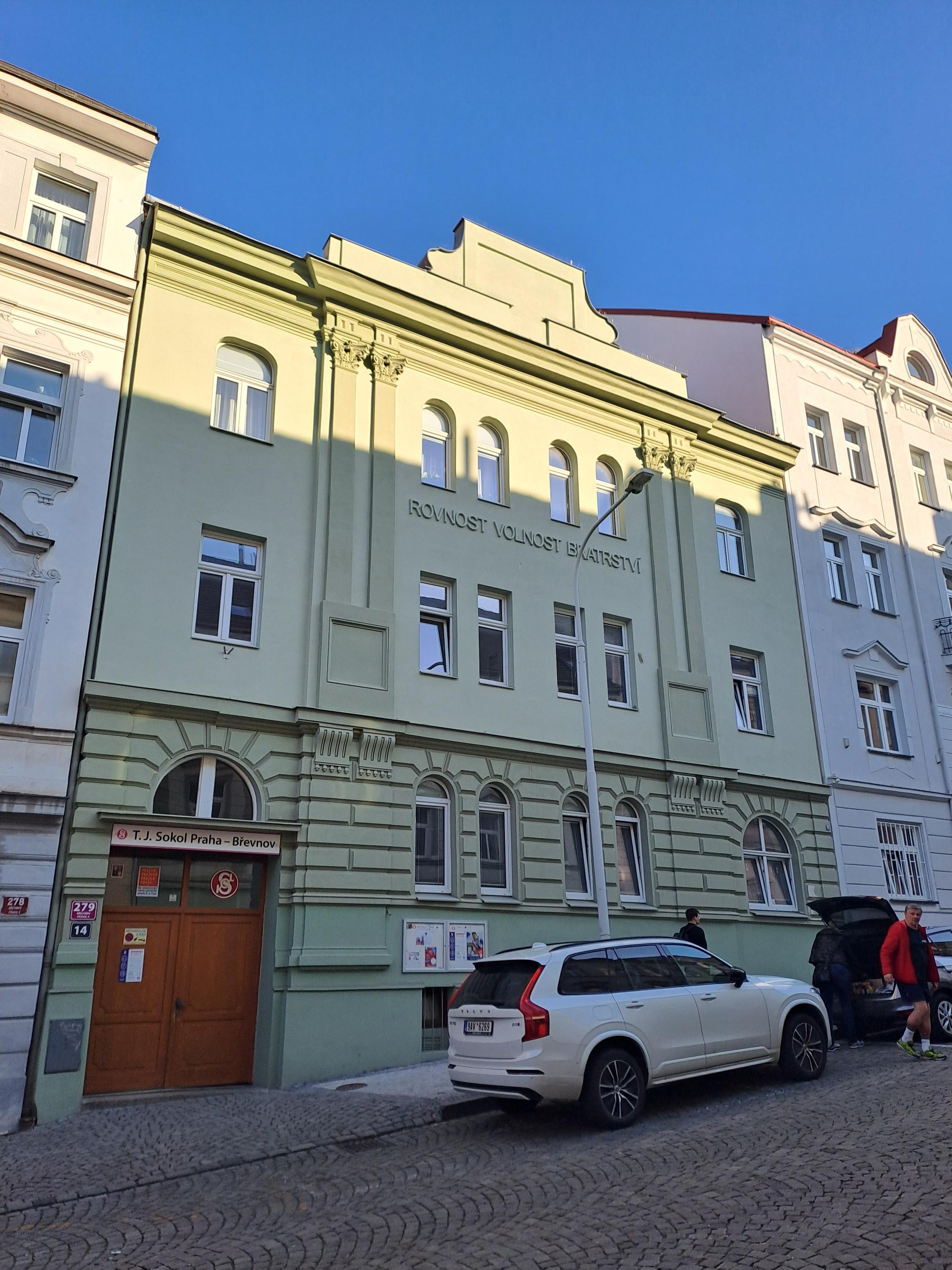 Tělocvičná jednota Sokol Praha - Břevnov foto 2