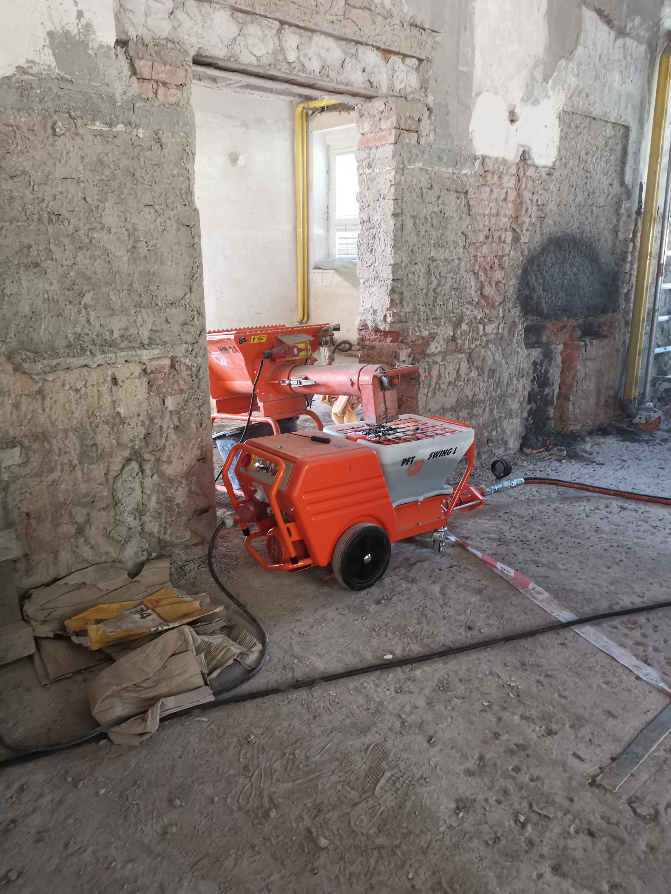 Firma Bareš - Prodej stavebních strojů foto 4