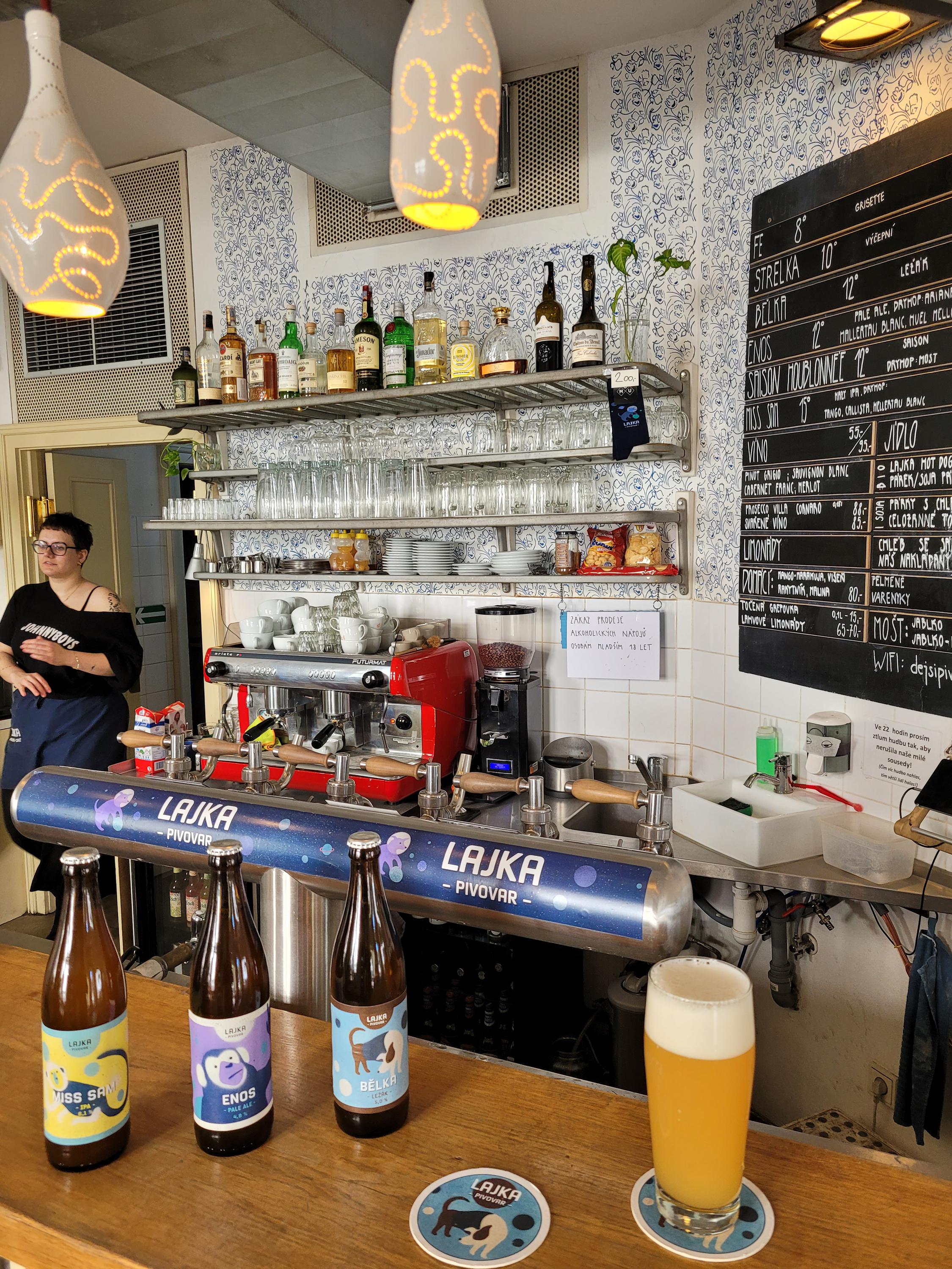 Lajka pivovar - café