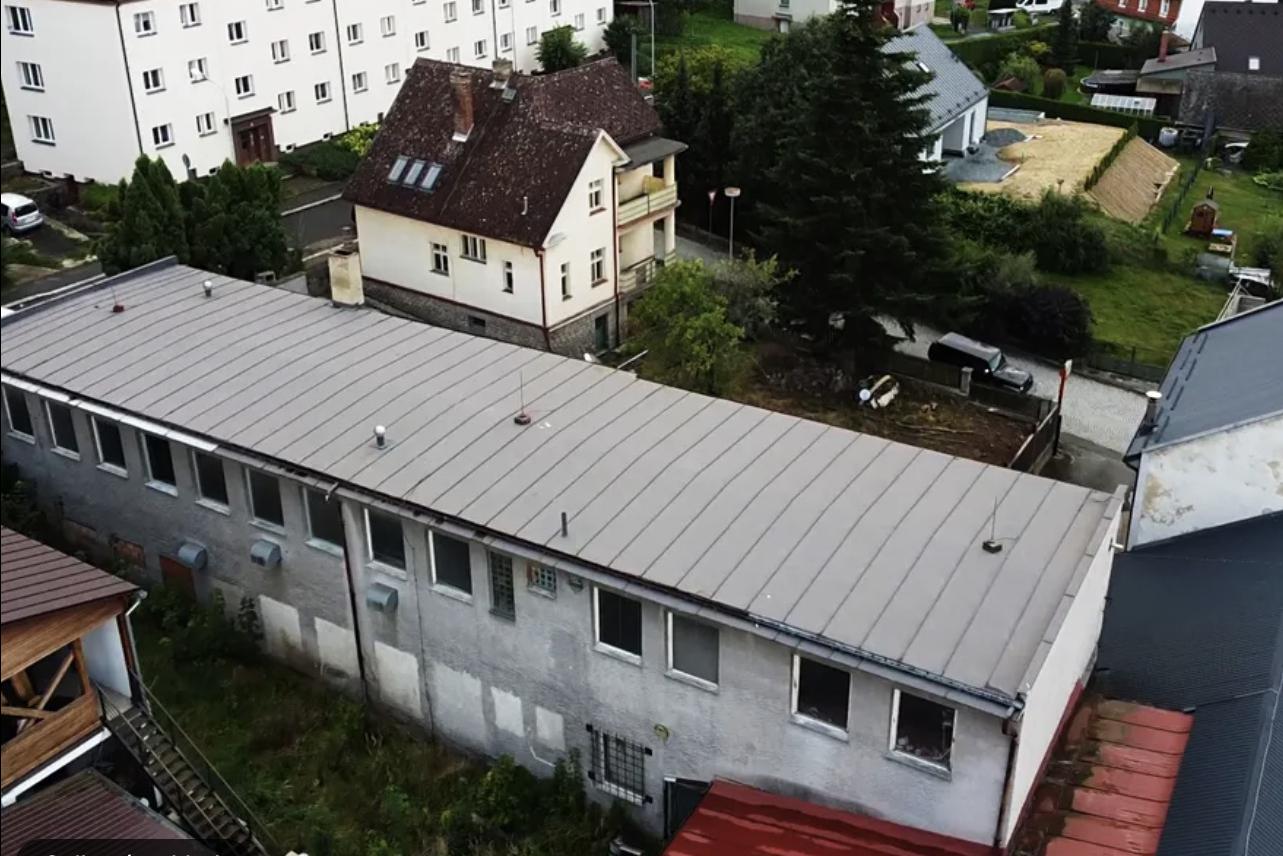 Prodej komerční nemovitosti 860 m²