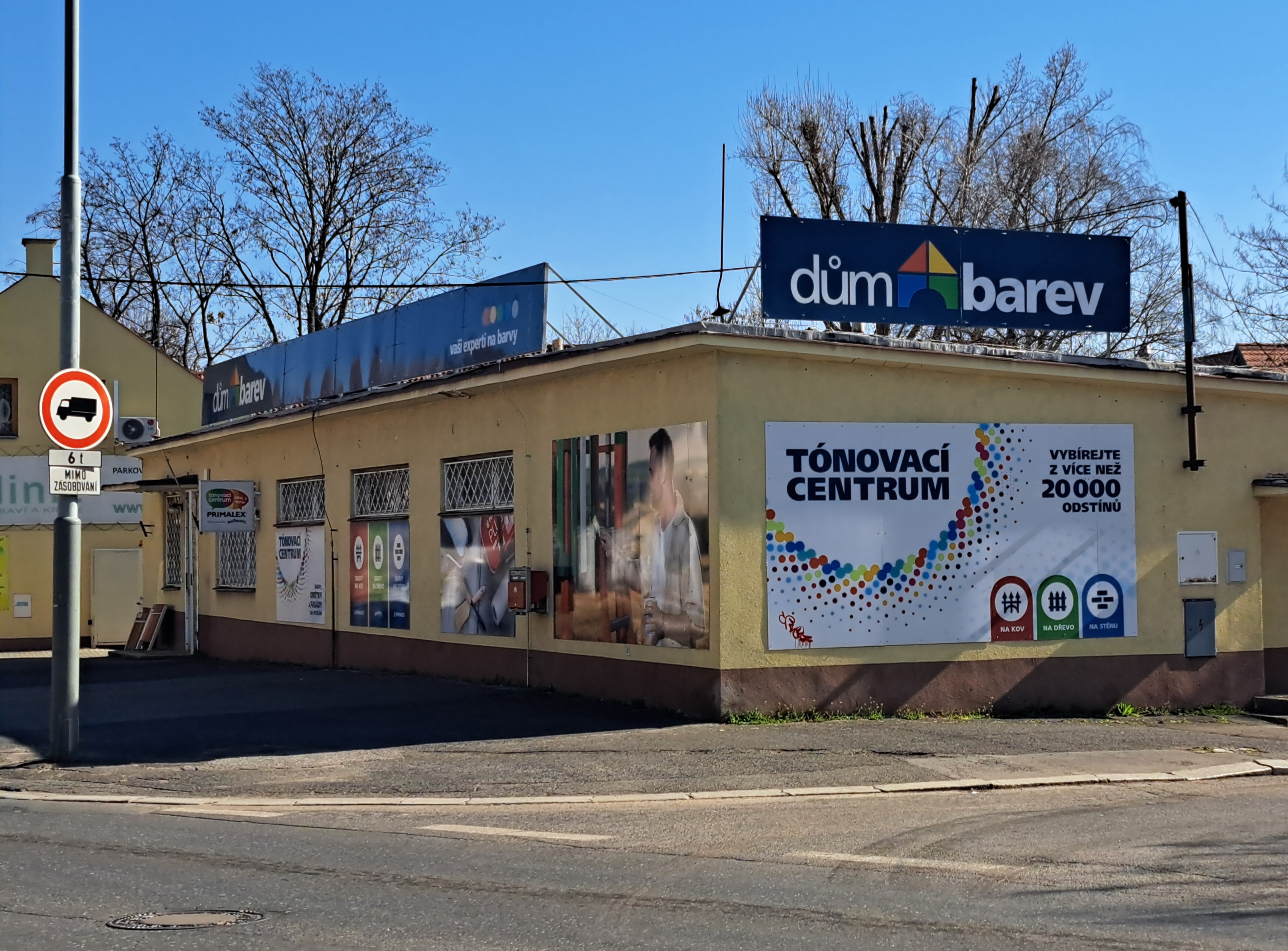 Dům barev foto 2
