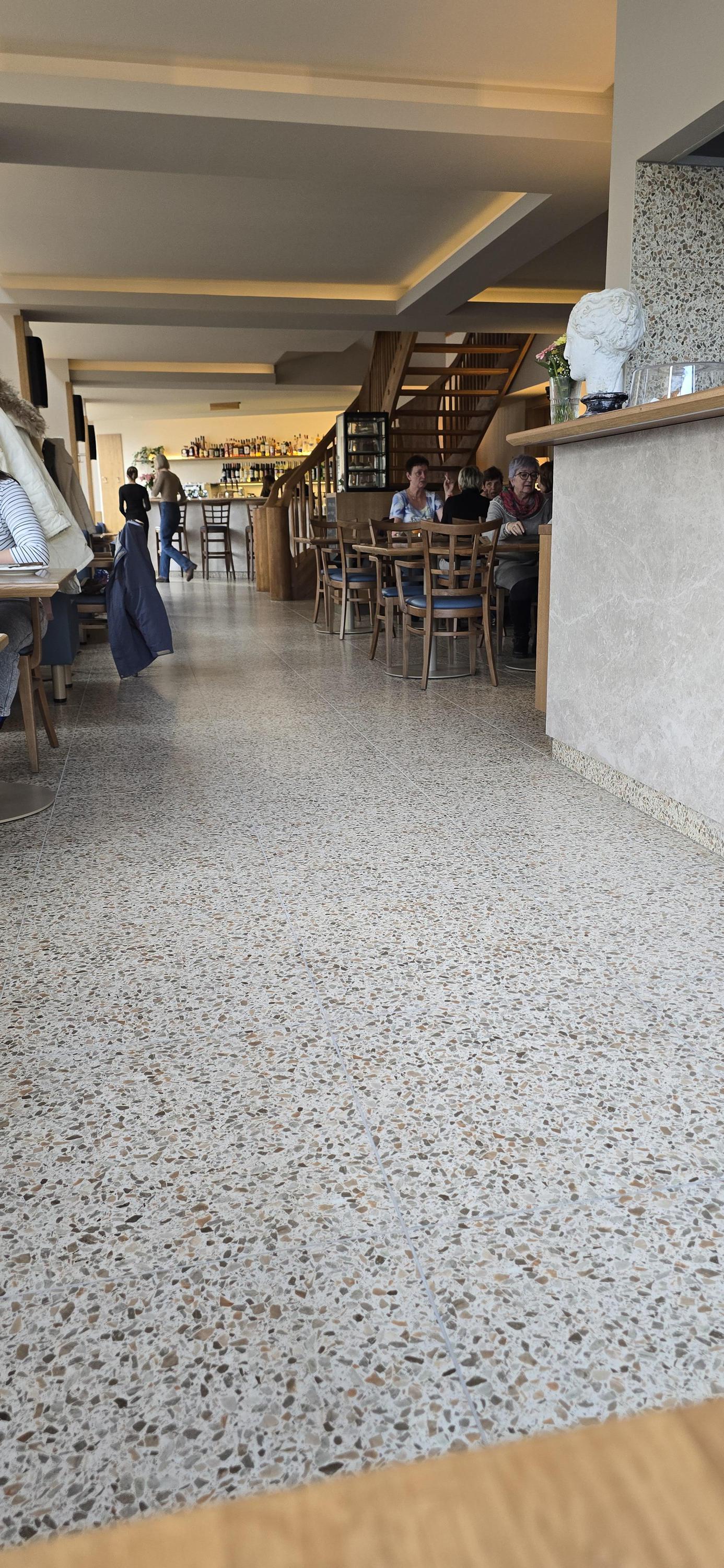 Cafe Restaurant Hermes foto 4