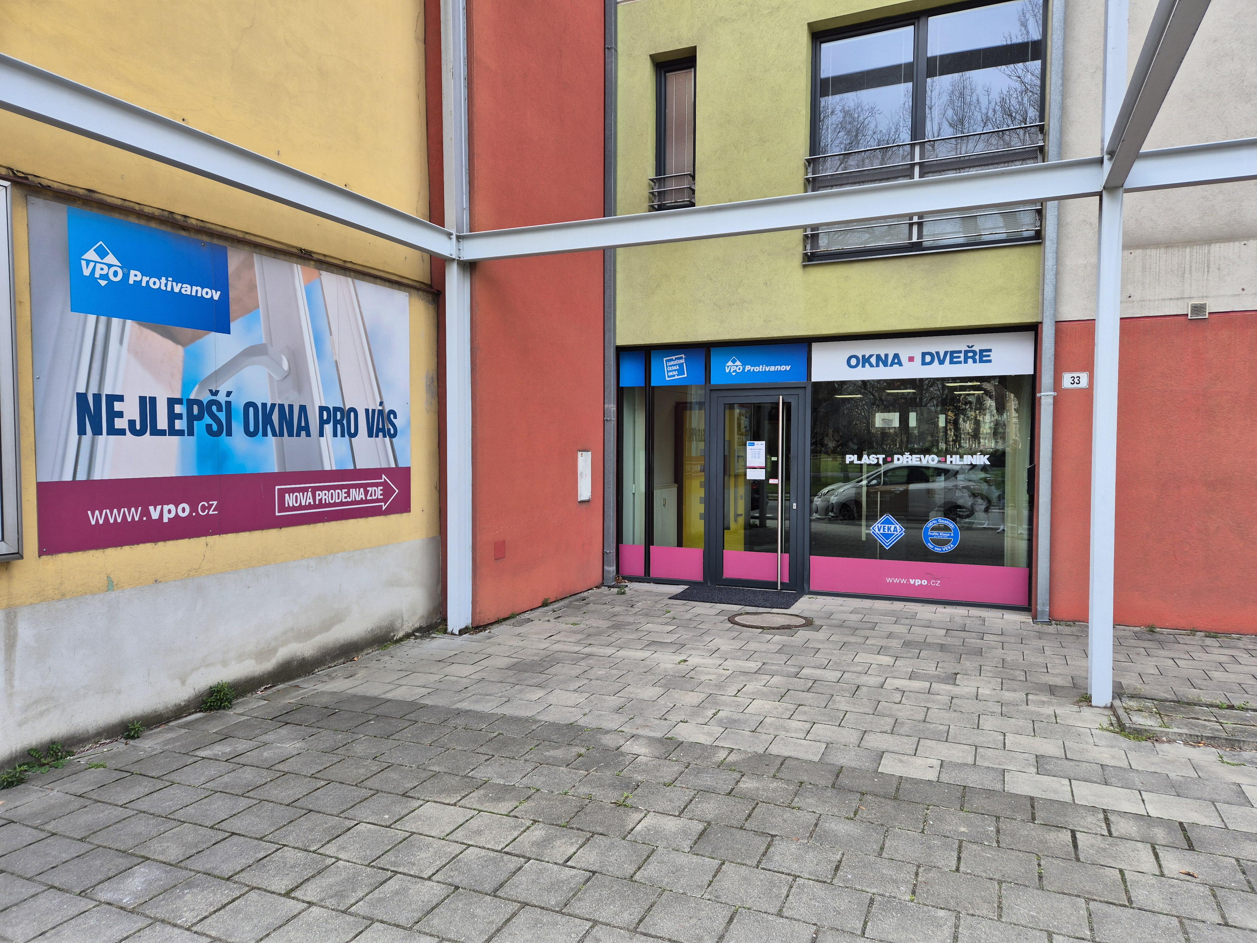 UniCredit Bank Czech Republic and Slovakia, a.s. foto 4