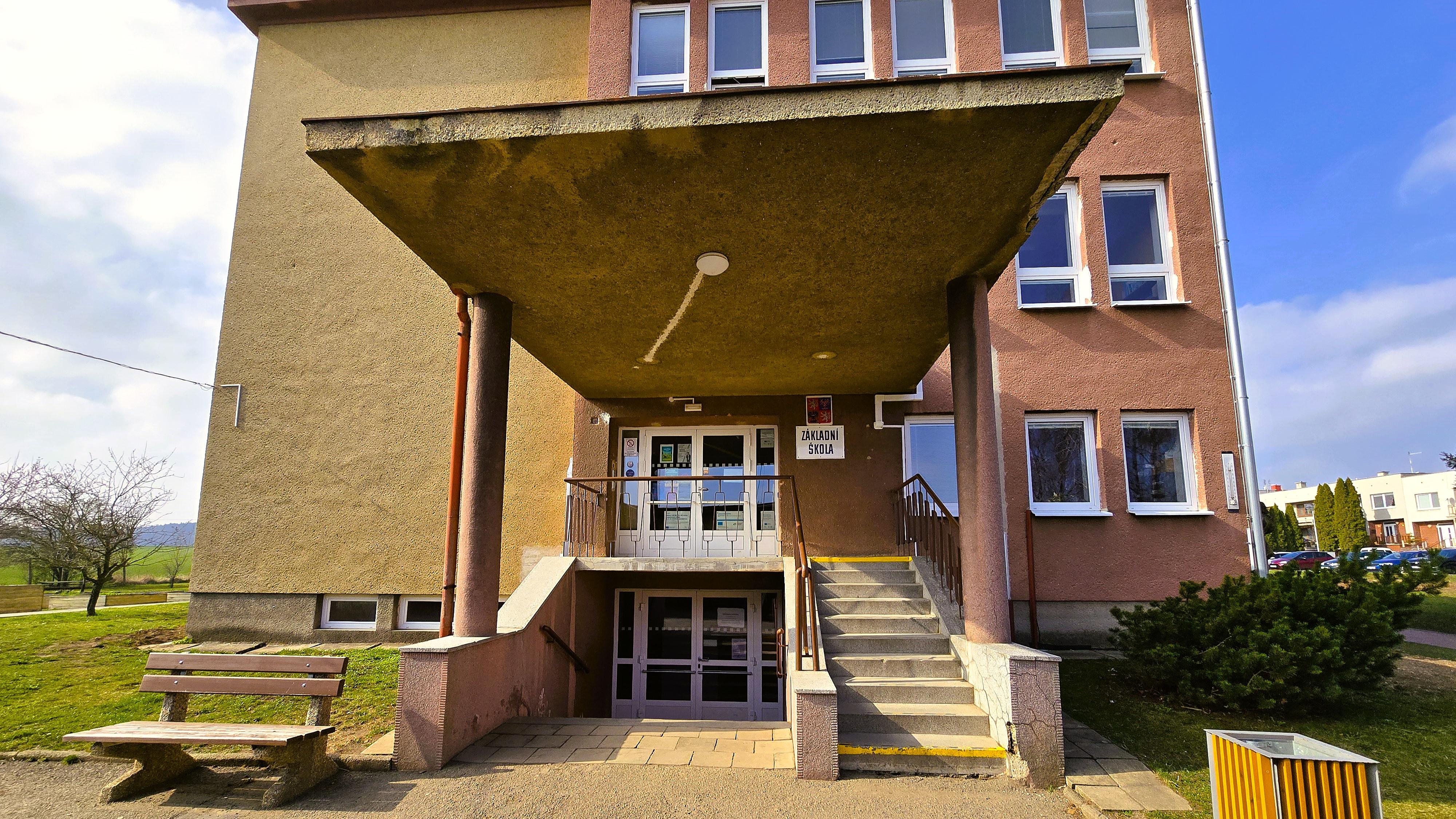 Základní škola Určice foto 5